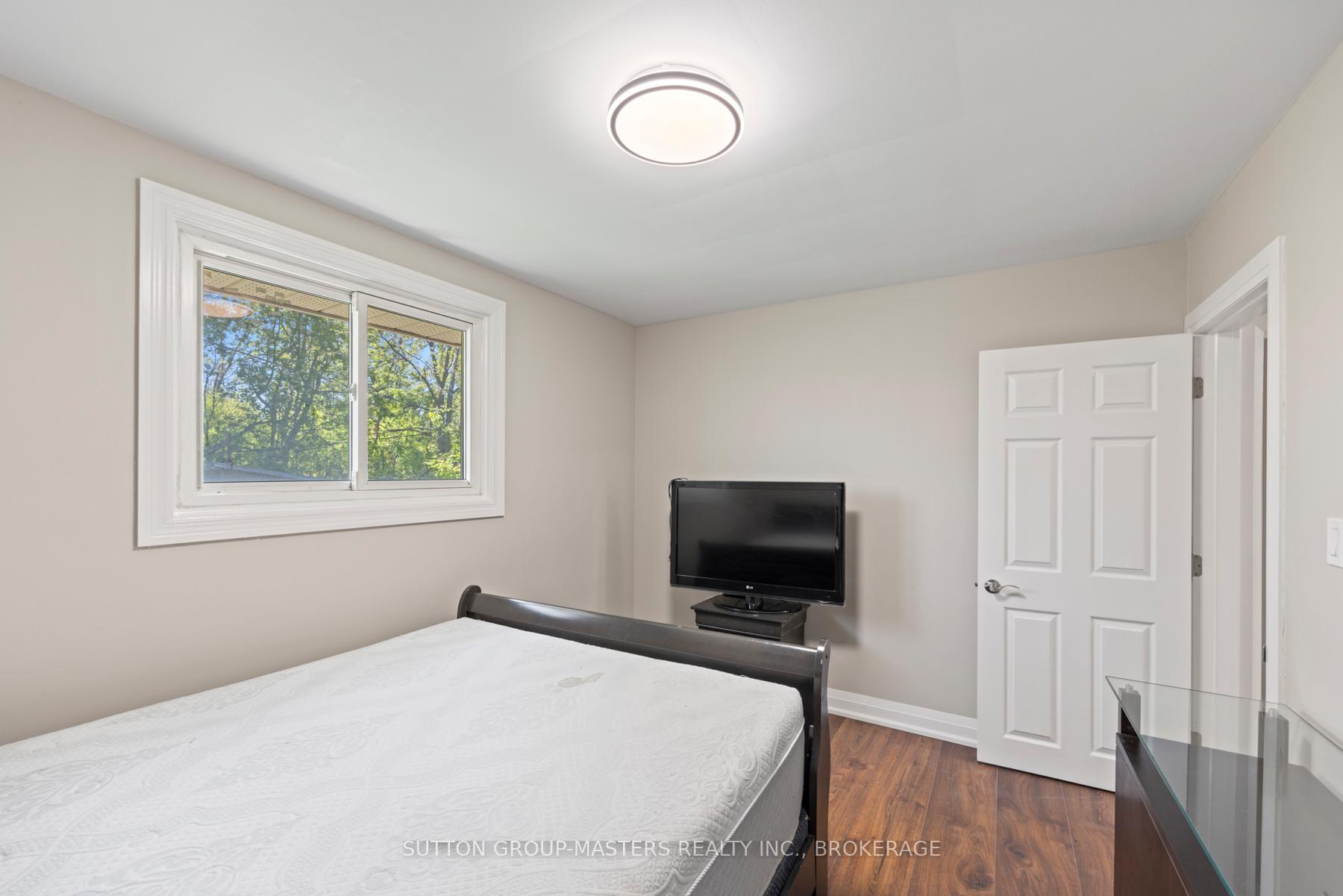 Photo 30 of 20 Guy Street, Kingston, East of Sir John A. Blvd — HOMEH