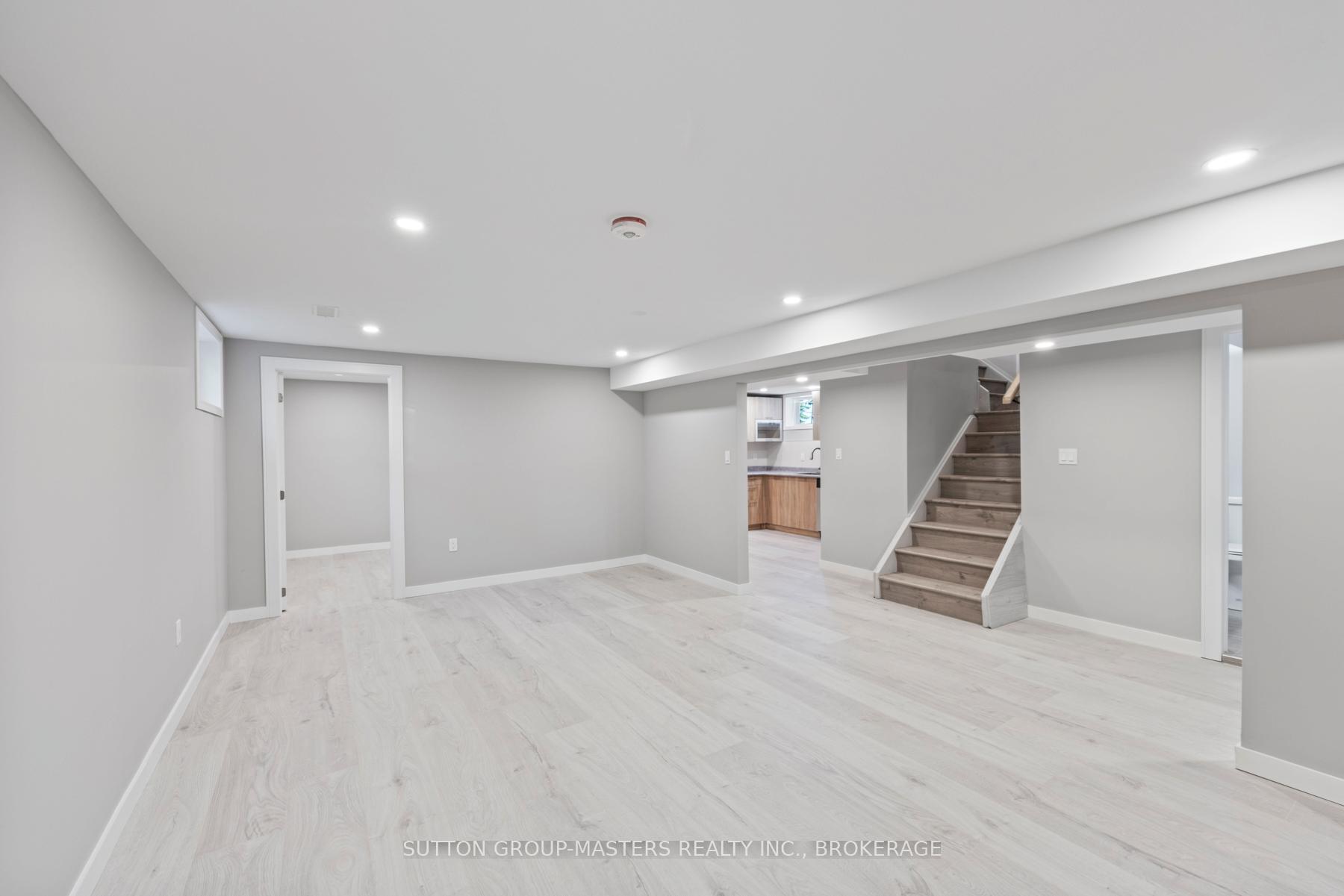 Photo 32 of 20 Guy Street, Kingston, East of Sir John A. Blvd — HOMEH