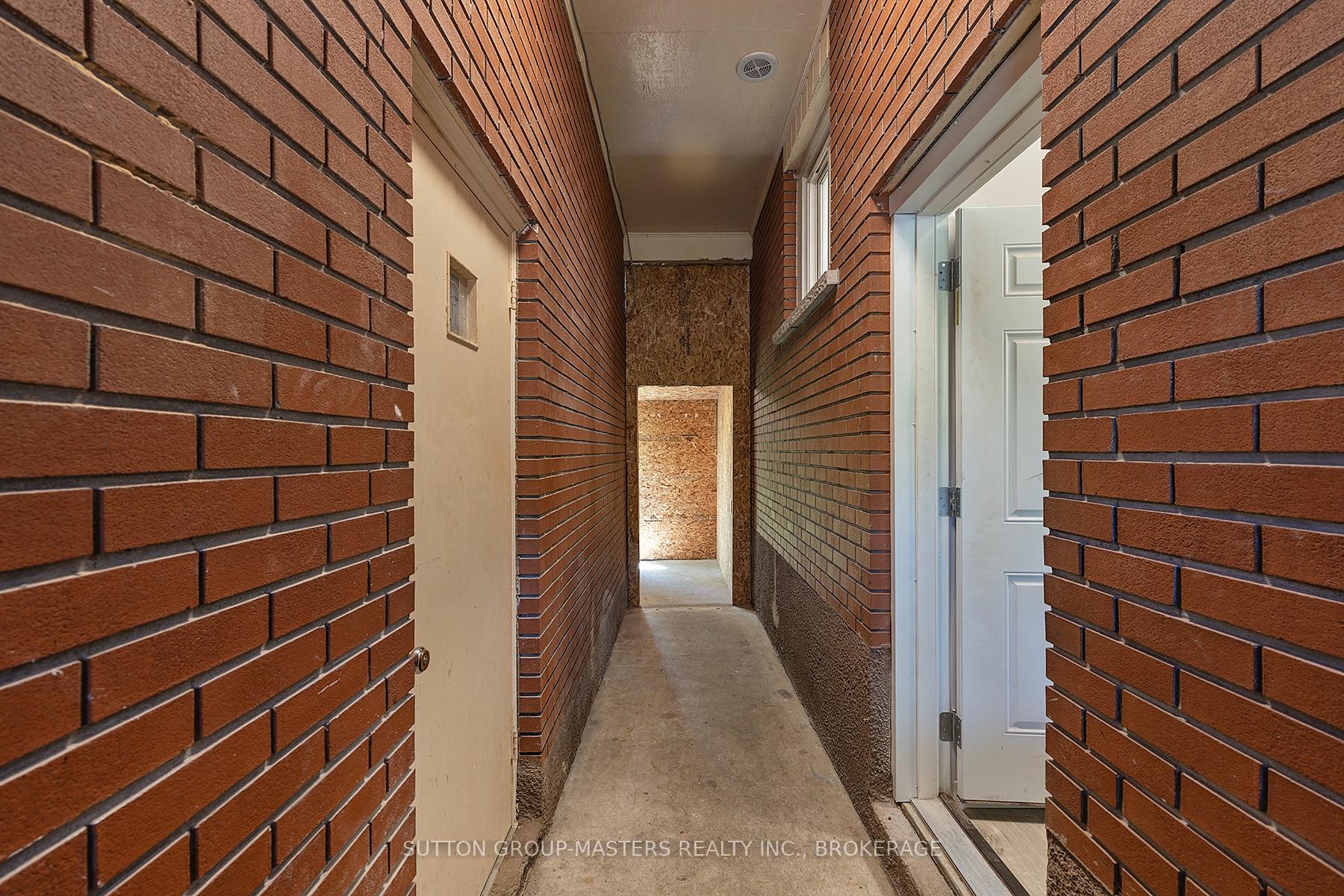 Photo 43 of 20 Guy Street, Kingston, East of Sir John A. Blvd — HOMEH
