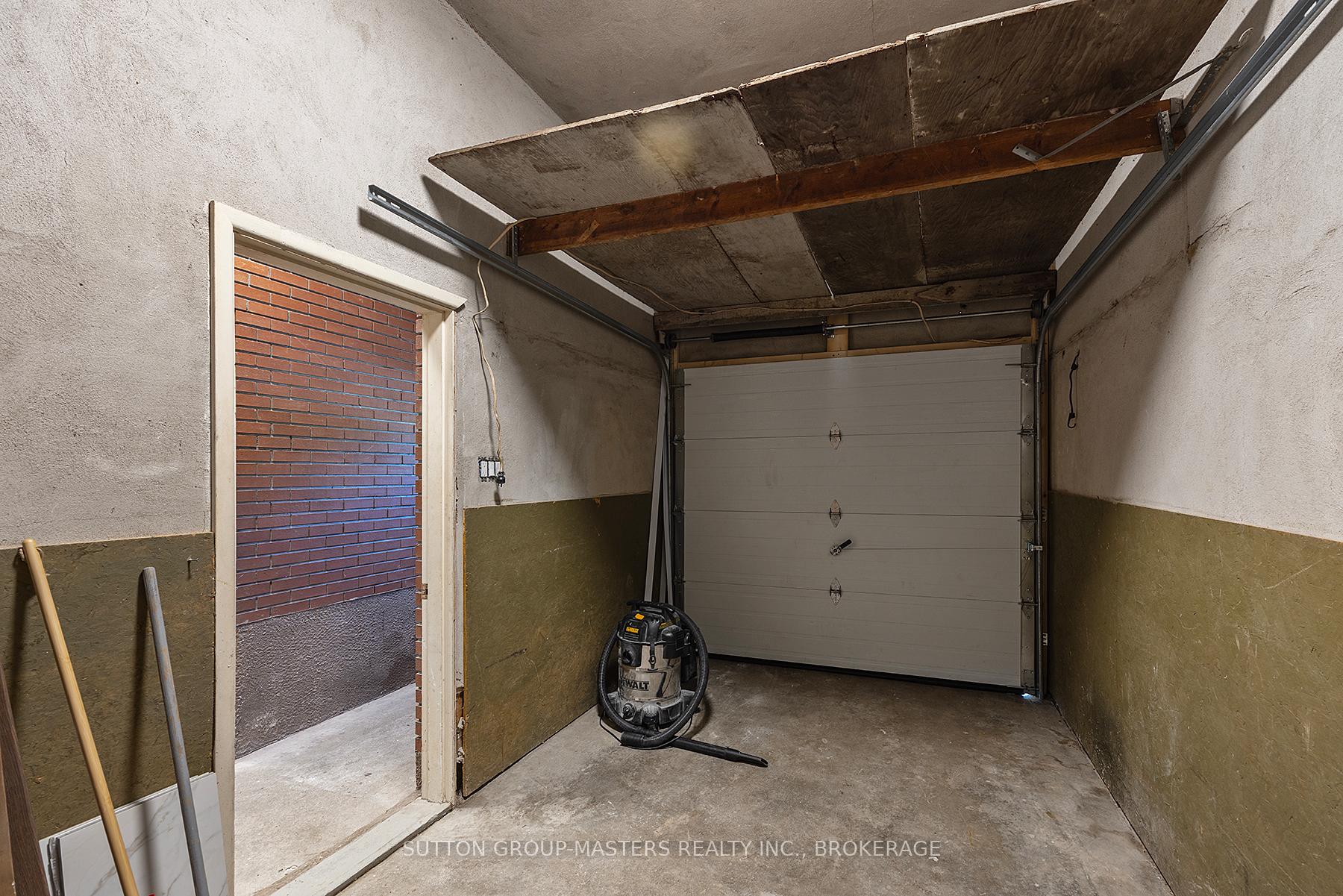 Photo 46 of 20 Guy Street, Kingston, East of Sir John A. Blvd — HOMEH