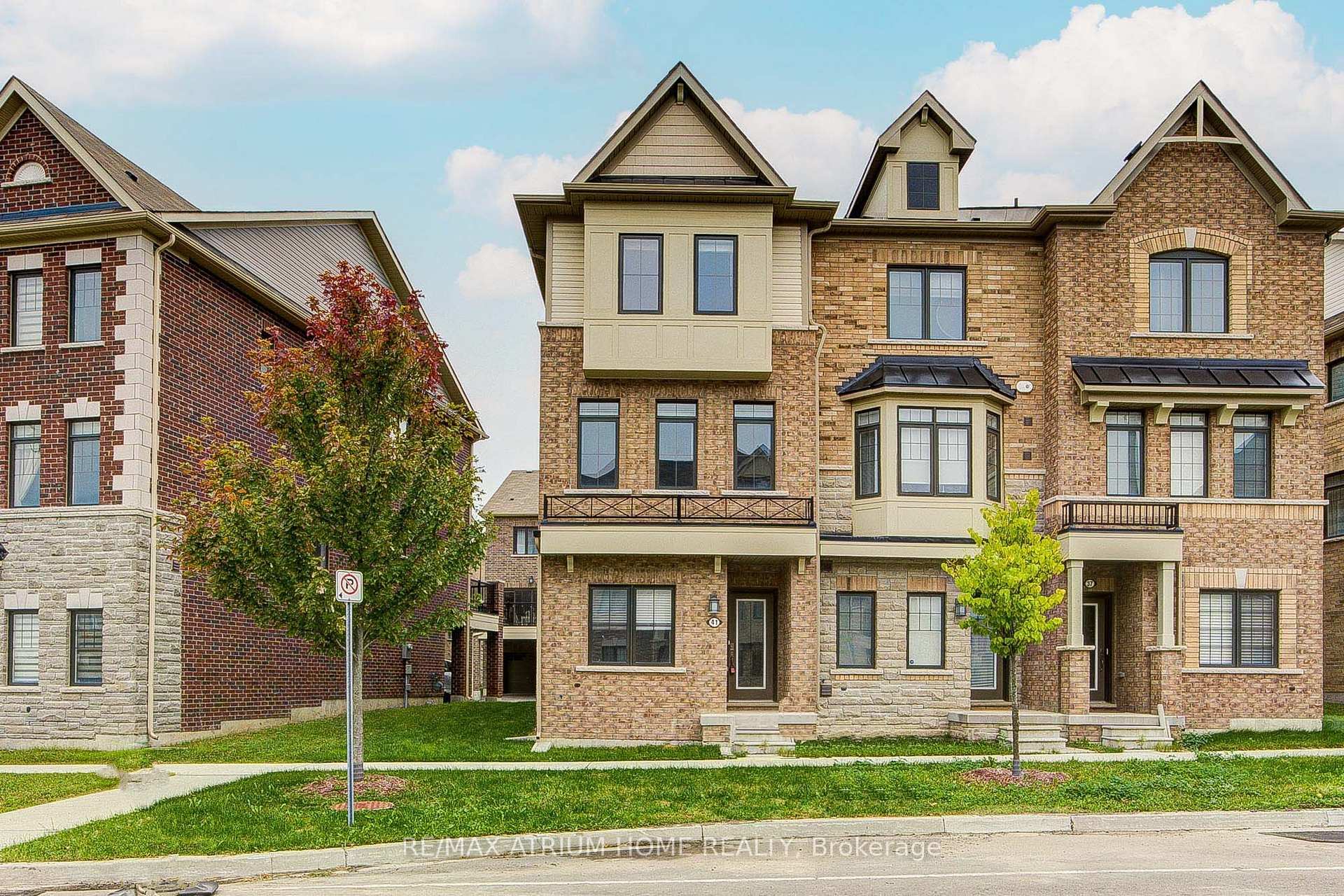 Photo 1 of 41 George Peach Avenue, Markham, Victoria Square — HOMEH