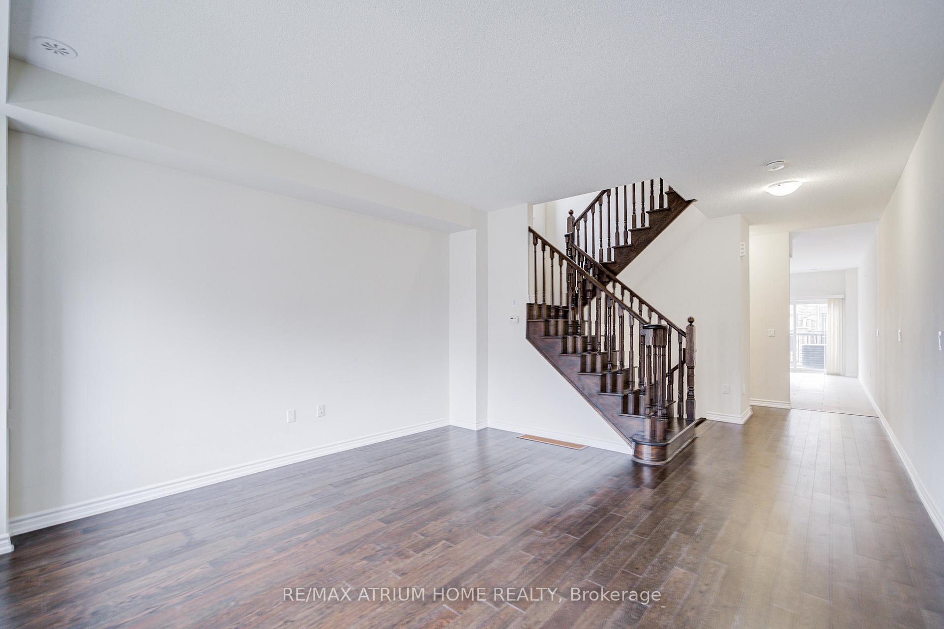 Photo 10 of 41 George Peach Avenue, Markham, Victoria Square — HOMEH