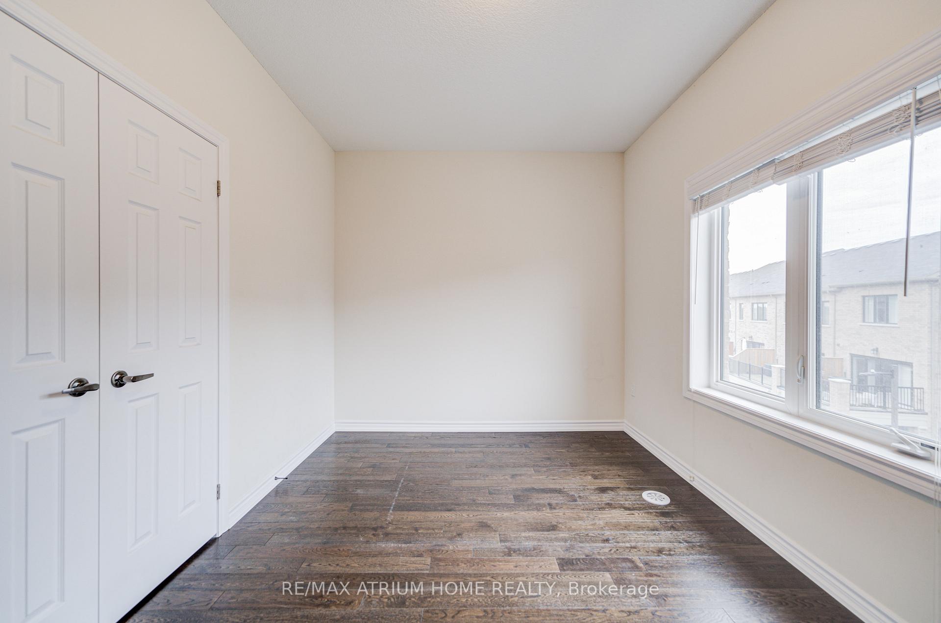 Photo 20 of 41 George Peach Avenue, Markham, Victoria Square — HOMEH