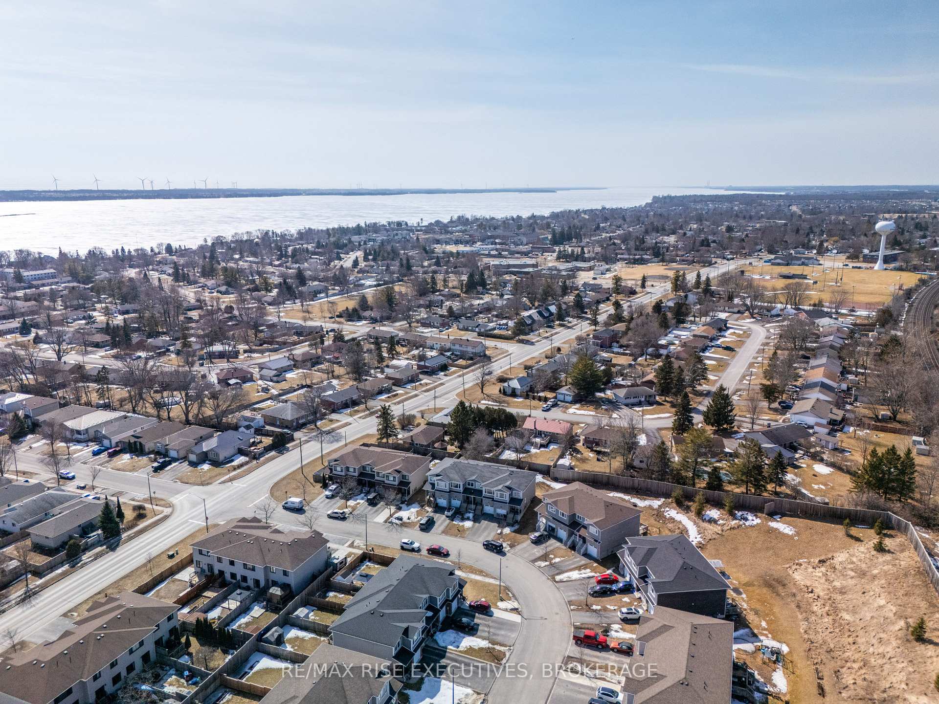 Photo 6 of 80 Amy Lynn Drive, Loyalist, Amherstview — HOMEH