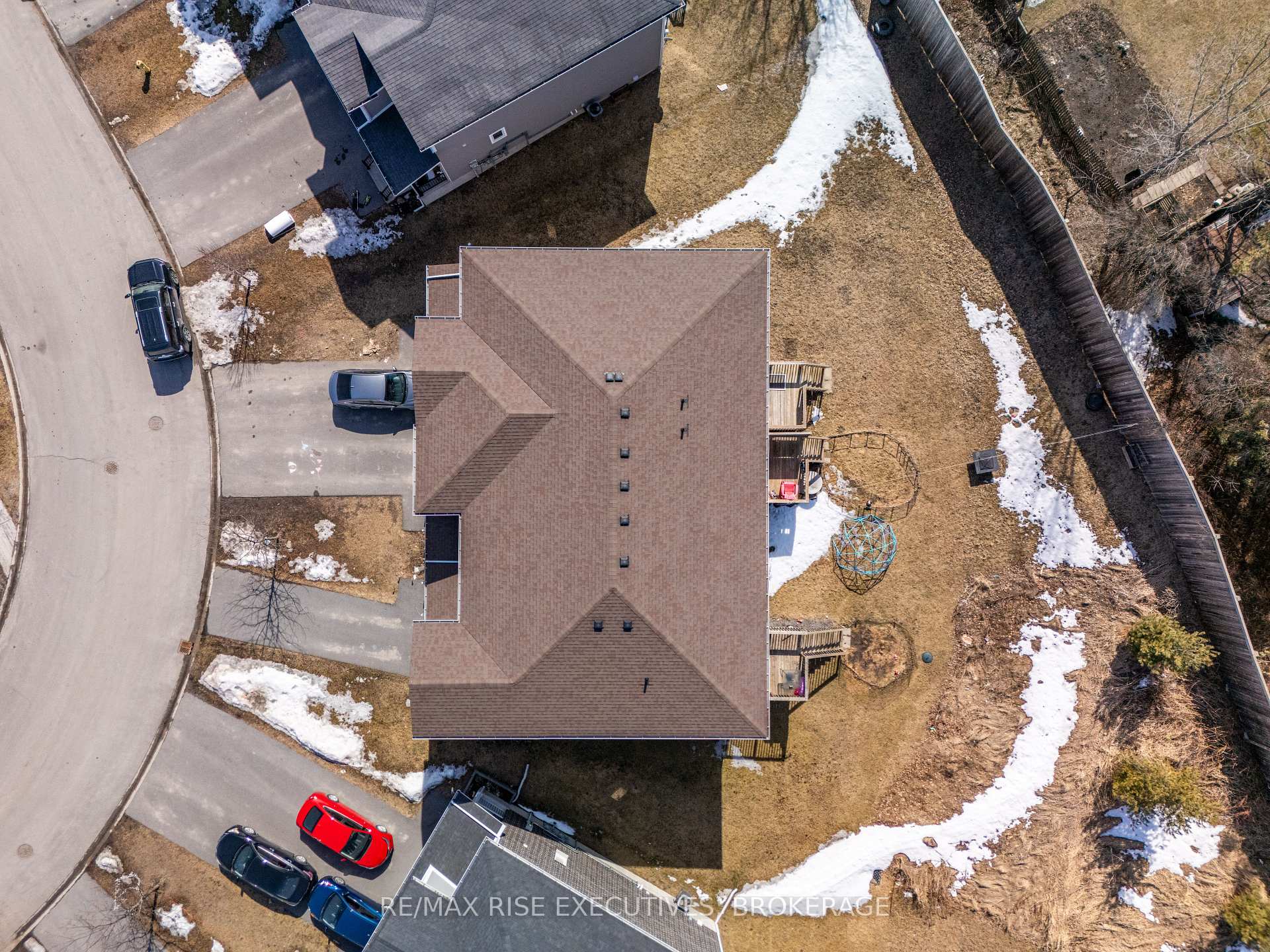 Photo 7 of 80 Amy Lynn Drive, Loyalist, Amherstview — HOMEH