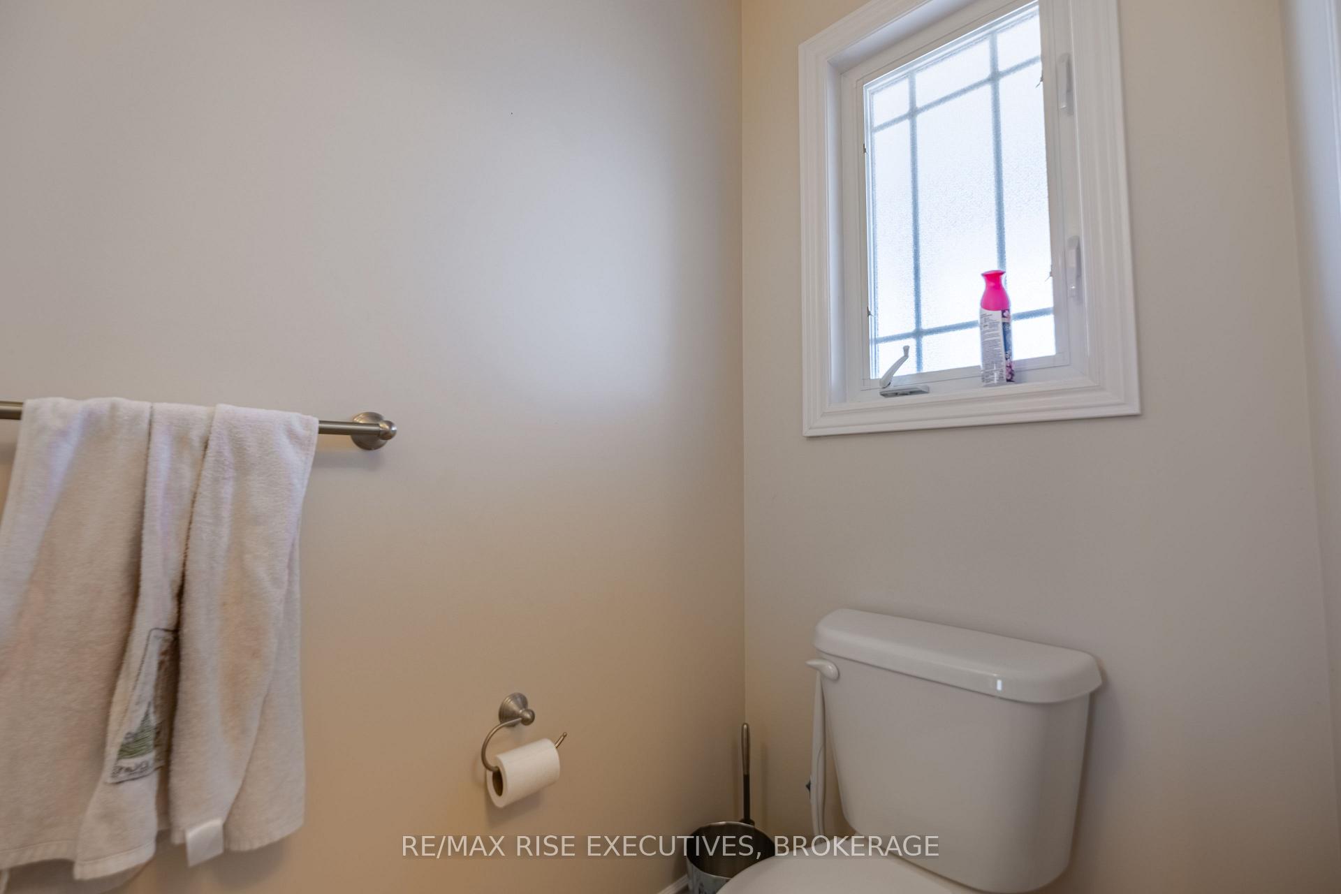 Photo 12 of 80 Amy Lynn Drive, Loyalist, Amherstview — HOMEH