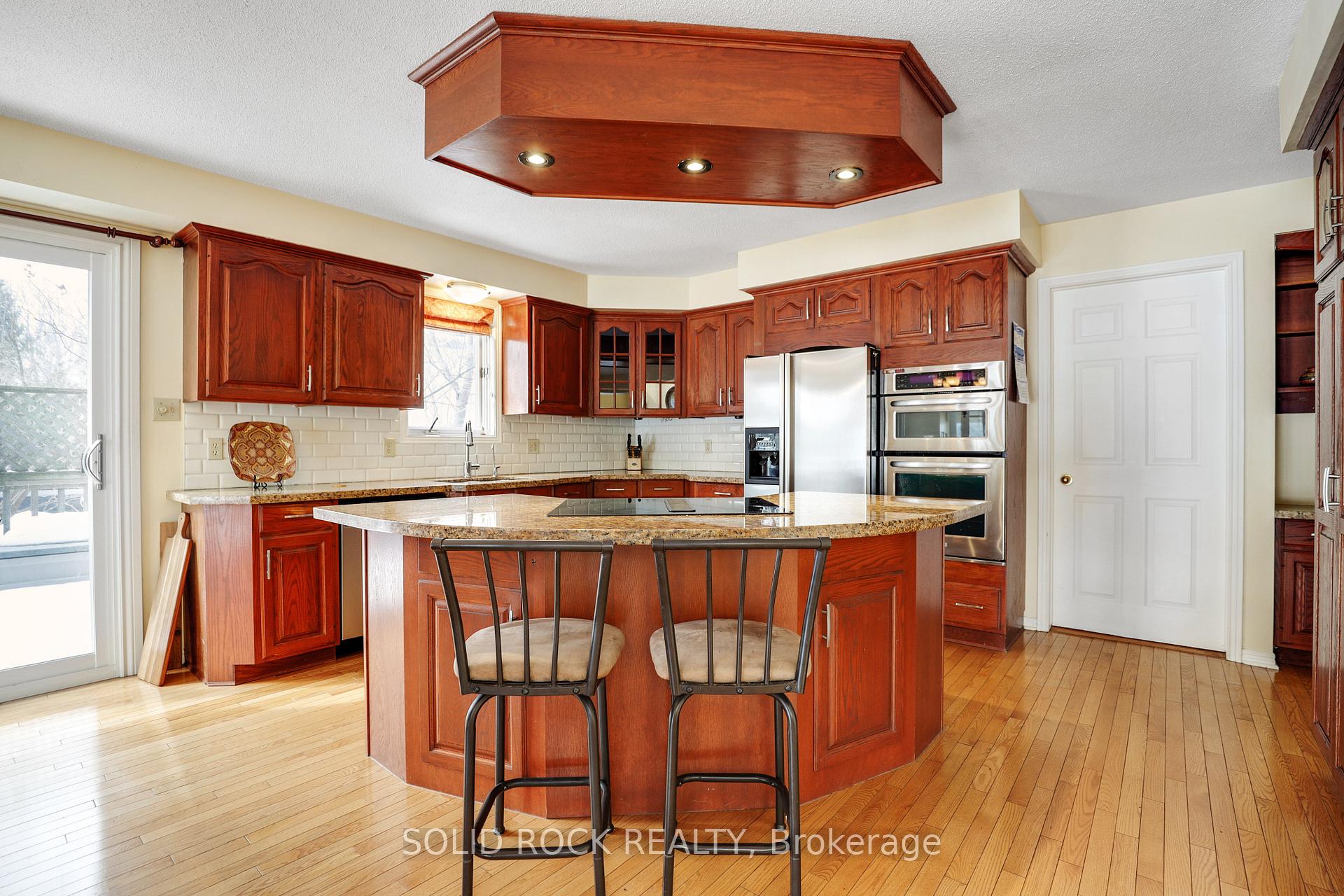 Photo 9 of 5354B Kilby Lane, Ottawa, Manotick East to Manotick Station — HOMEH