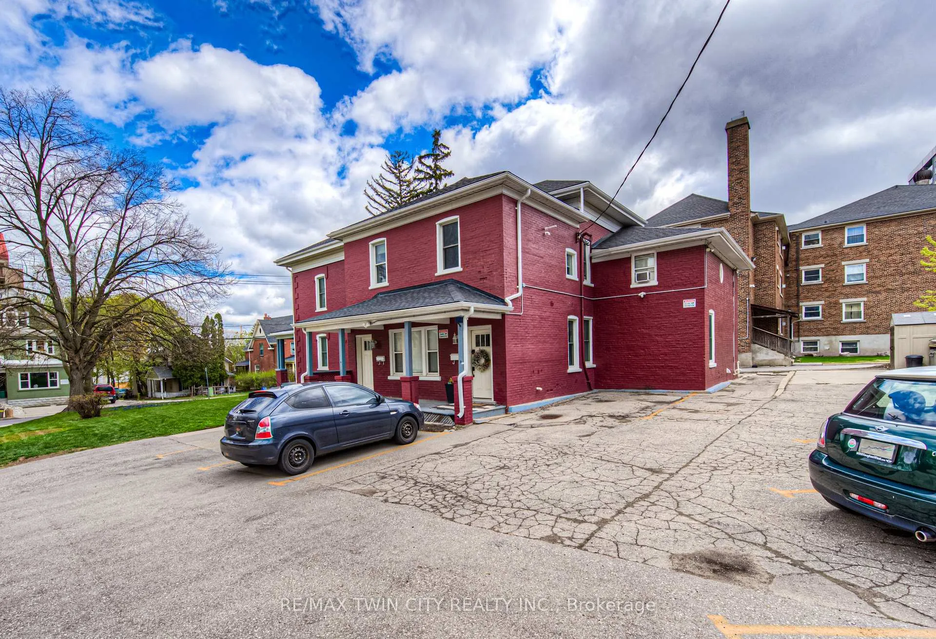 Photo 4 of 95 Church Street, Kitchener — HOMEH