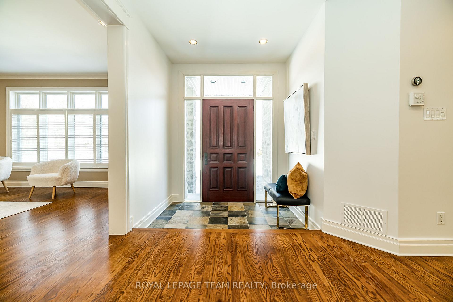 Photo 4 of 28 Marchvale Drive, Ottawa, Kanata - Rural Kanata (Central) — HOMEH