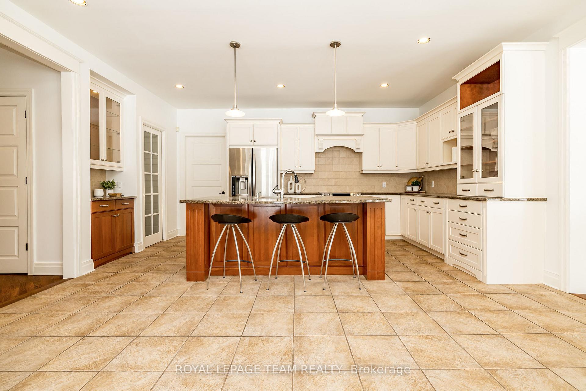 Photo 10 of 28 Marchvale Drive, Ottawa, Kanata - Rural Kanata (Central) — HOMEH