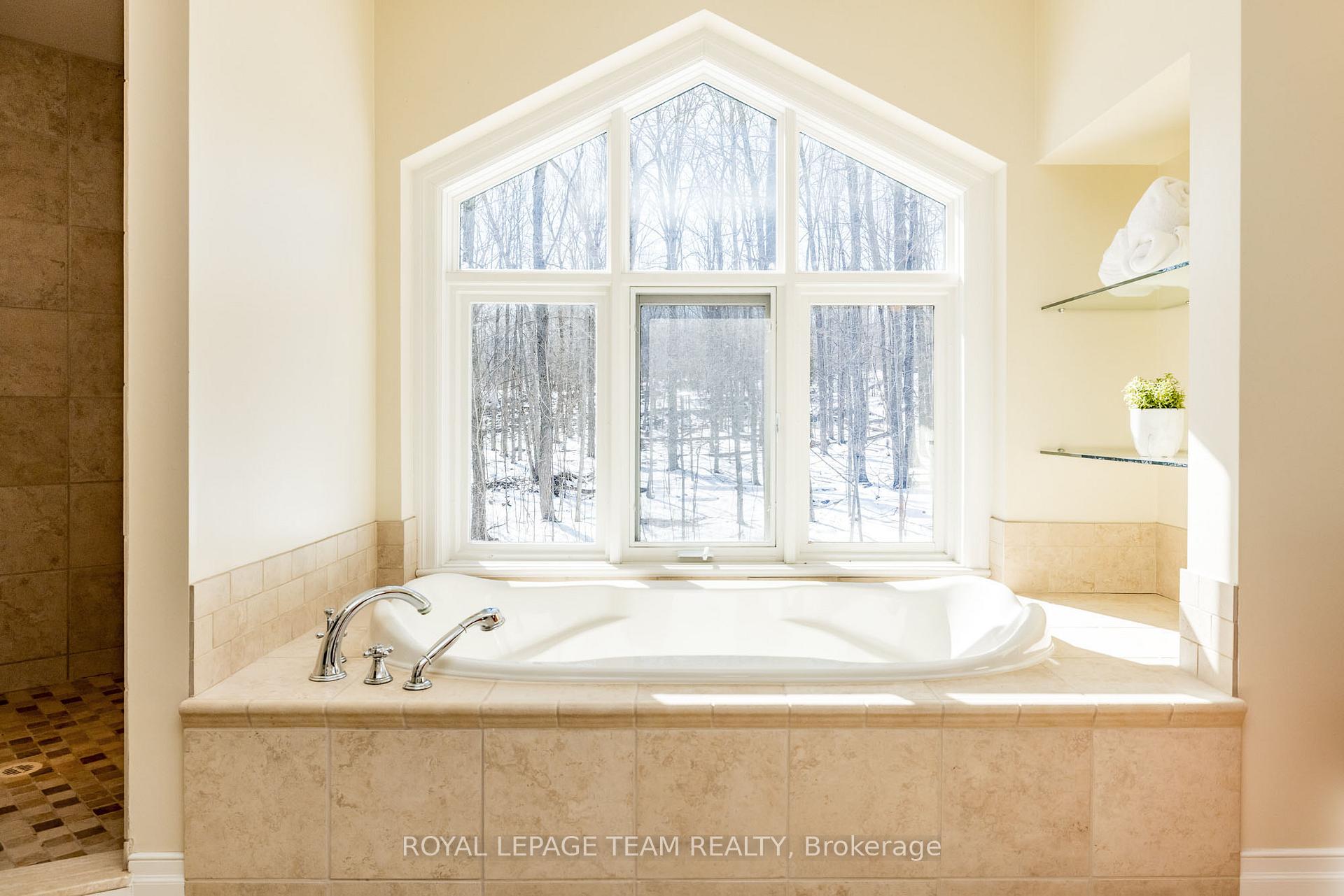 Photo 30 of 28 Marchvale Drive, Ottawa, Kanata - Rural Kanata (Central) — HOMEH
