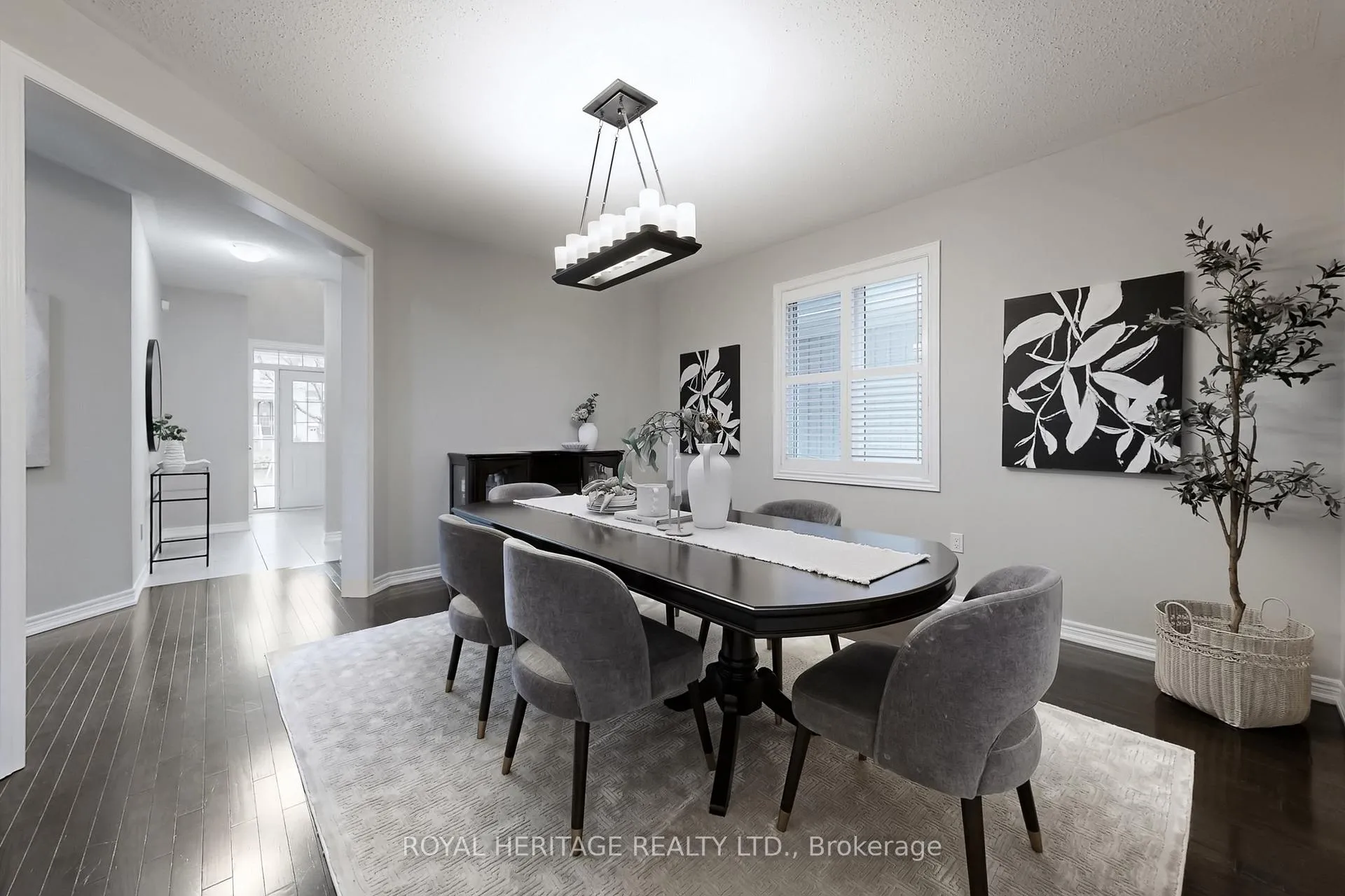Photo 5 of 115 Grady Drive, Clarington, Newcastle — HOMEH