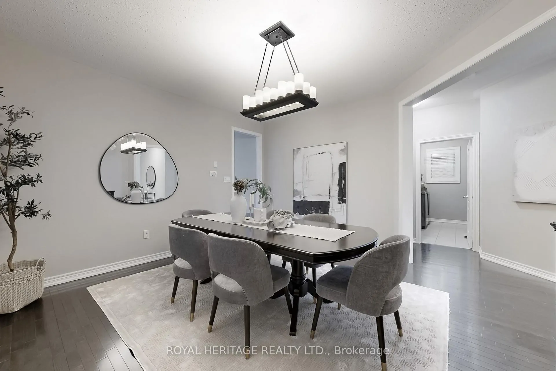Photo 6 of 115 Grady Drive, Clarington, Newcastle — HOMEH