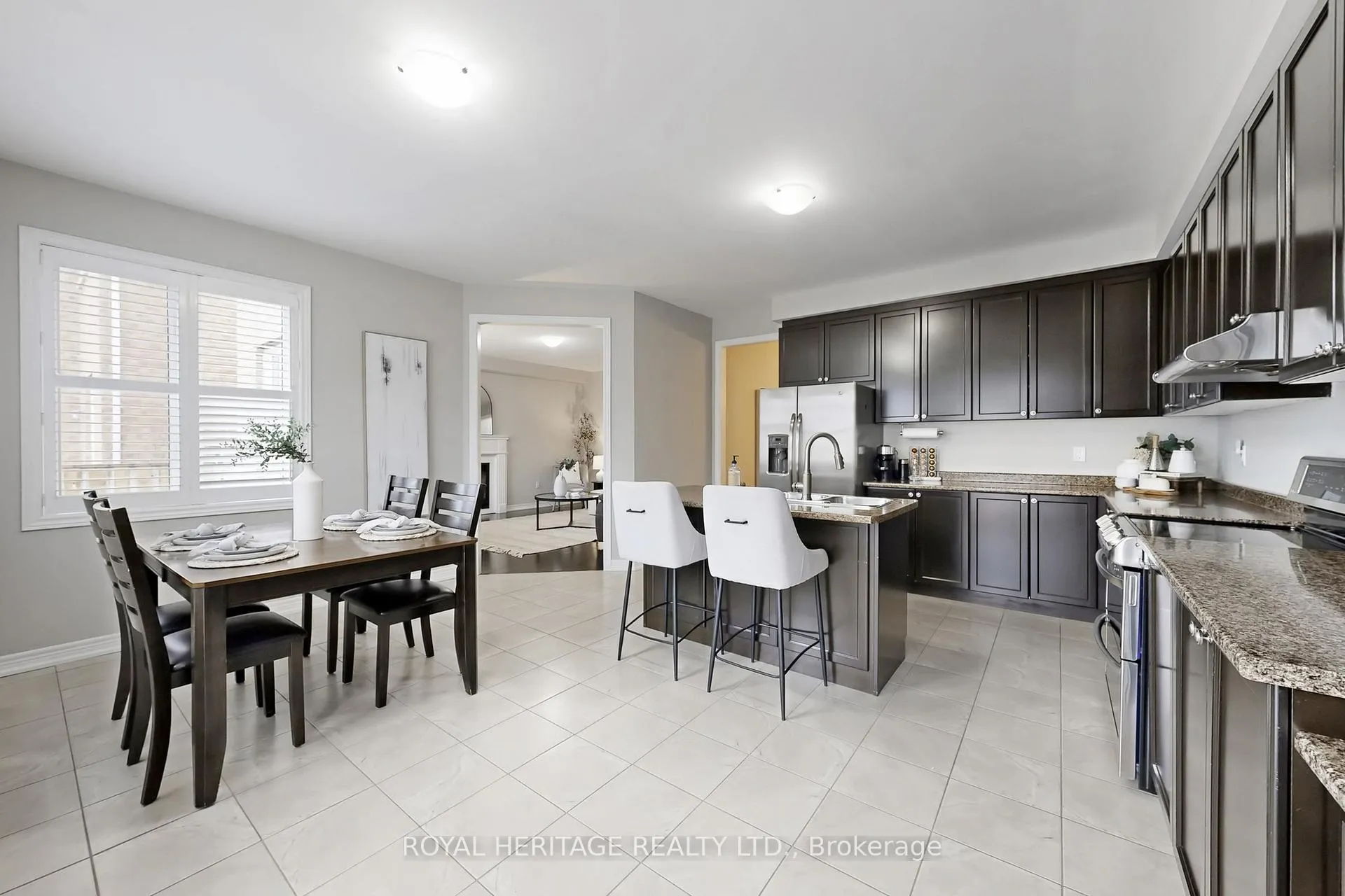 Photo 12 of 115 Grady Drive, Clarington, Newcastle — HOMEH