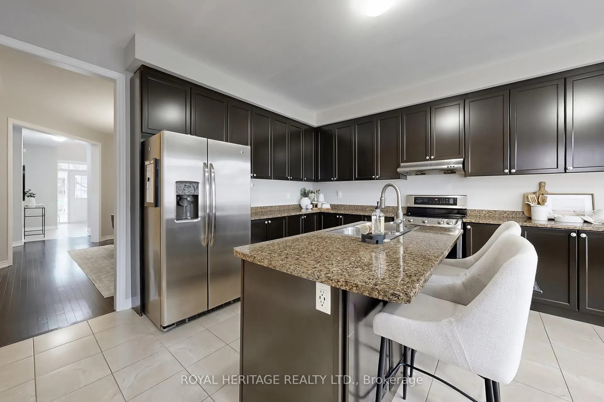 Photo 15 of 115 Grady Drive, Clarington, Newcastle — HOMEH