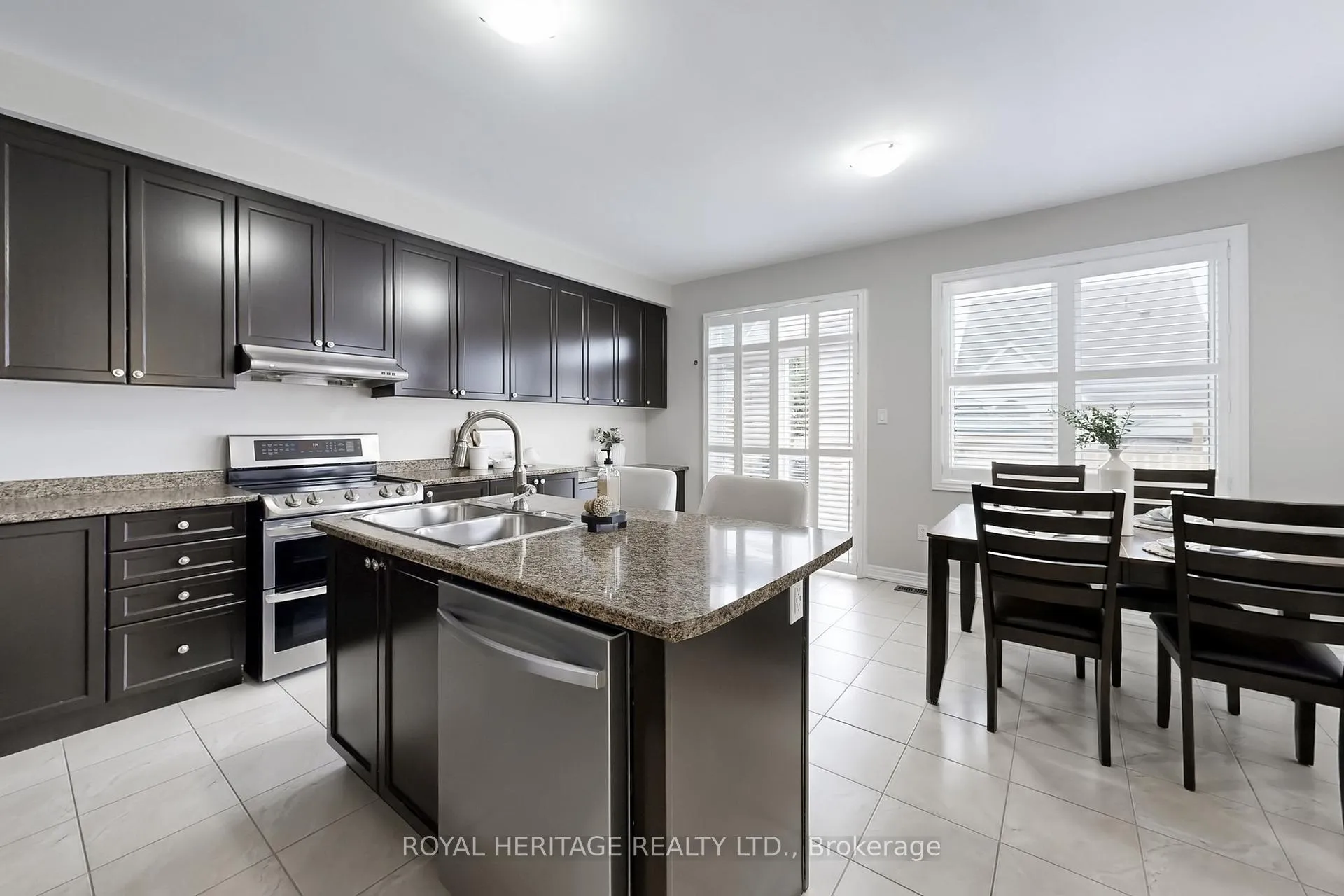 Photo 16 of 115 Grady Drive, Clarington, Newcastle — HOMEH