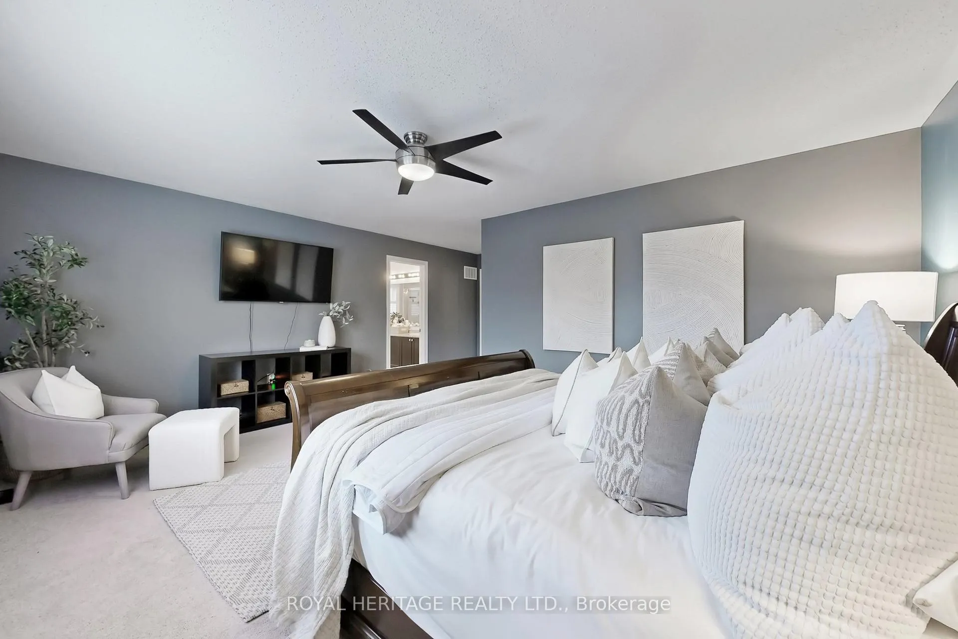 Photo 29 of 115 Grady Drive, Clarington, Newcastle — HOMEH