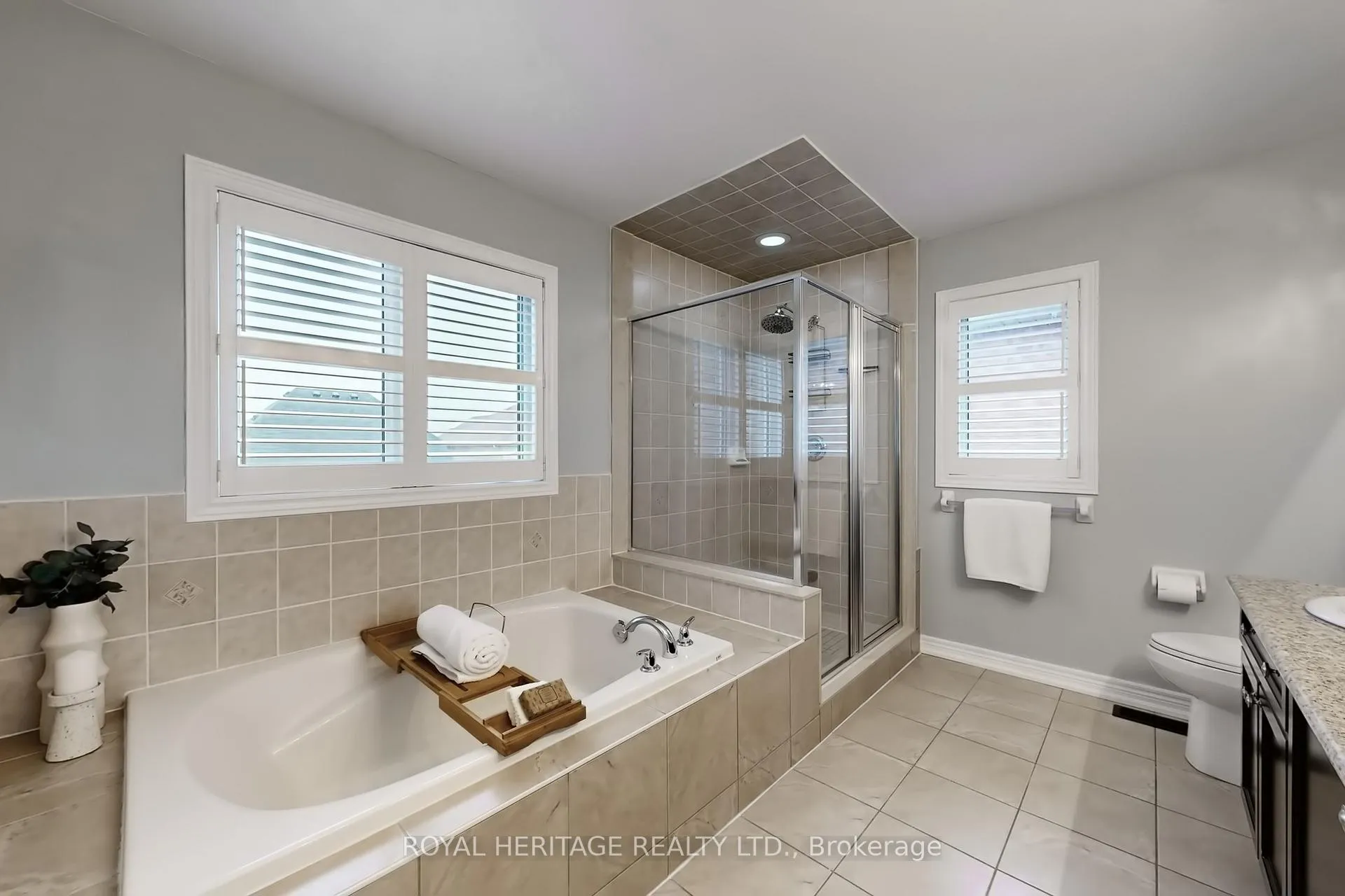 Photo 32 of 115 Grady Drive, Clarington, Newcastle — HOMEH