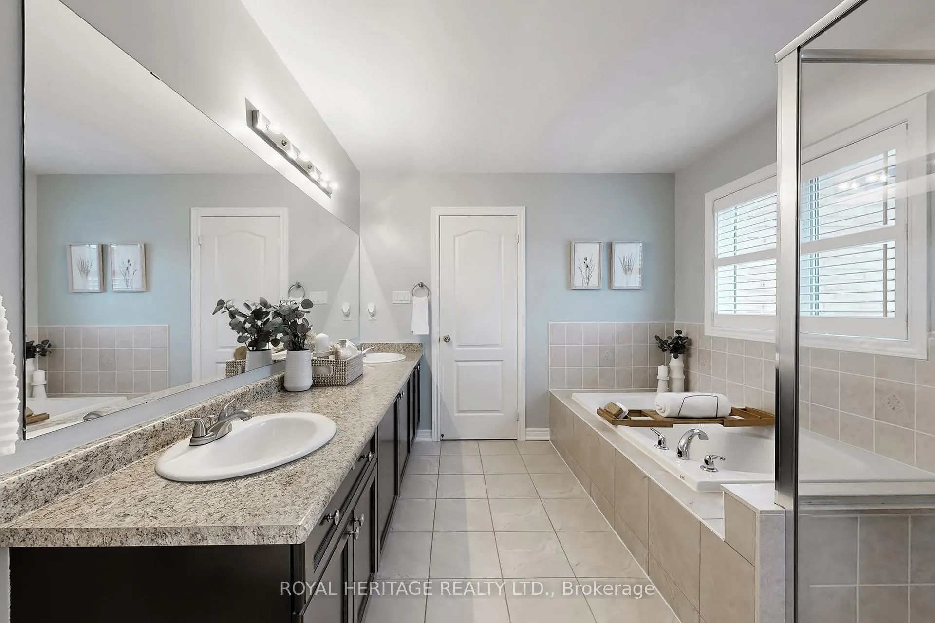 Photo 33 of 115 Grady Drive, Clarington, Newcastle — HOMEH