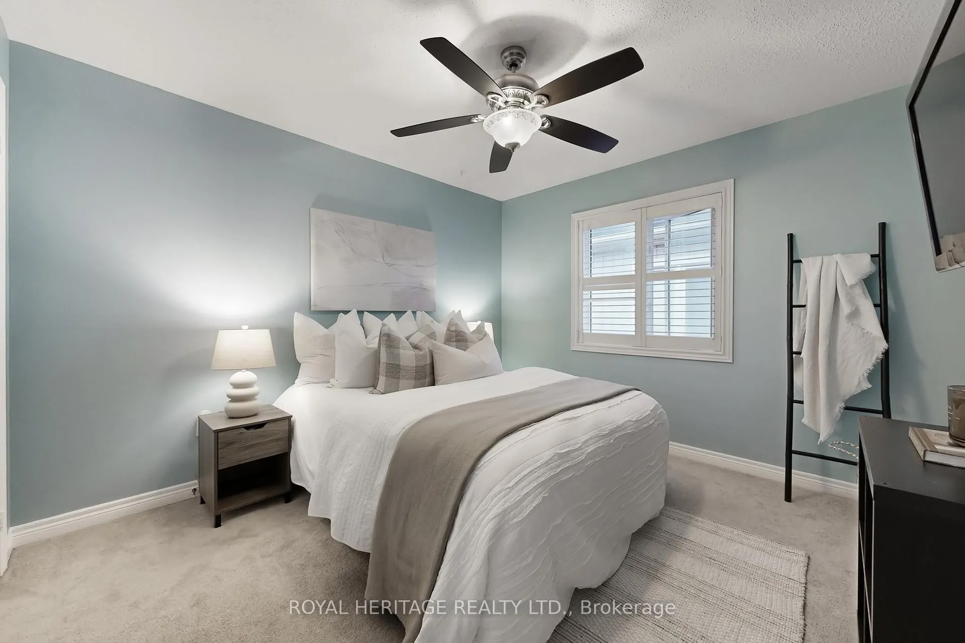 Photo 34 of 115 Grady Drive, Clarington, Newcastle — HOMEH