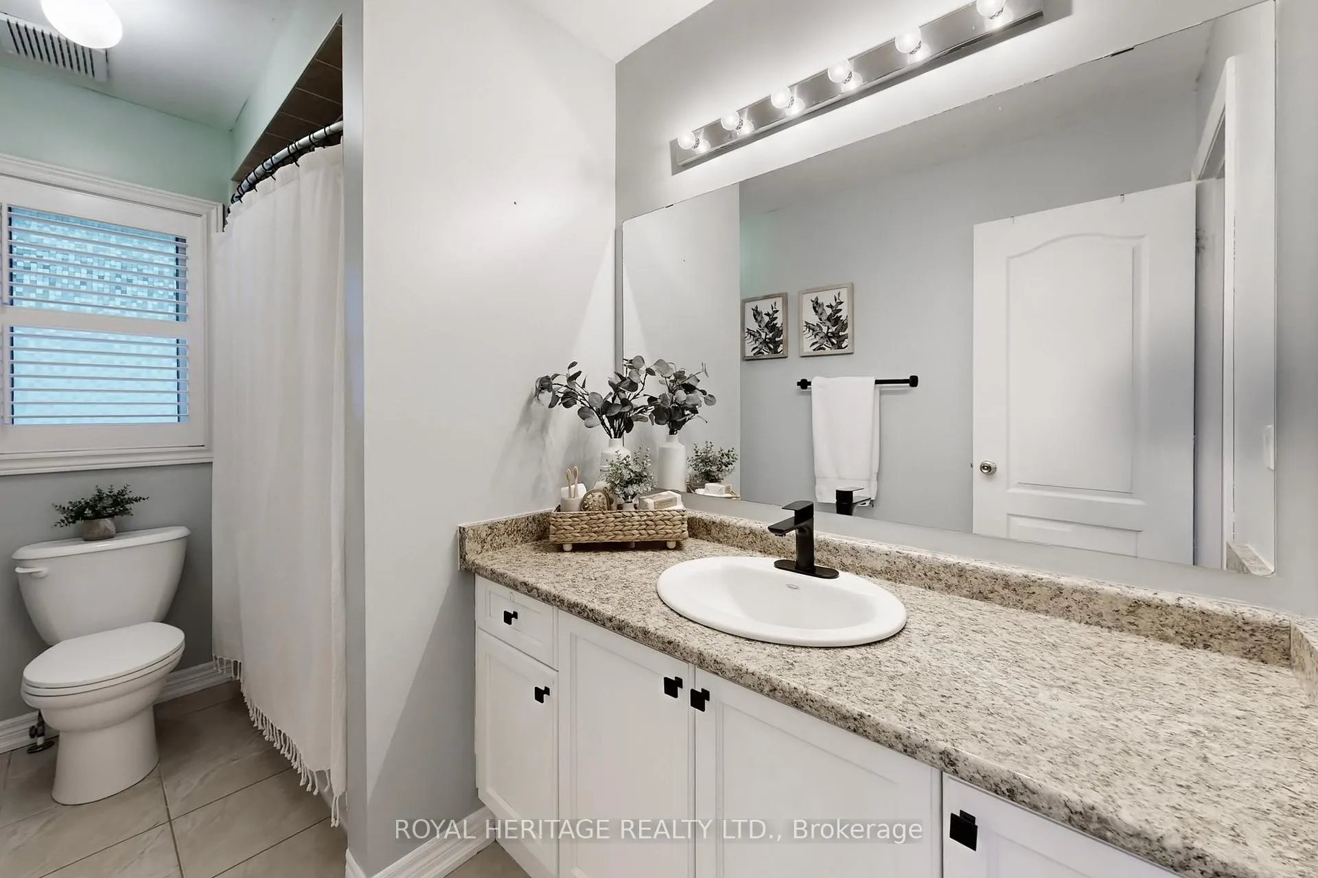 Photo 40 of 115 Grady Drive, Clarington, Newcastle — HOMEH