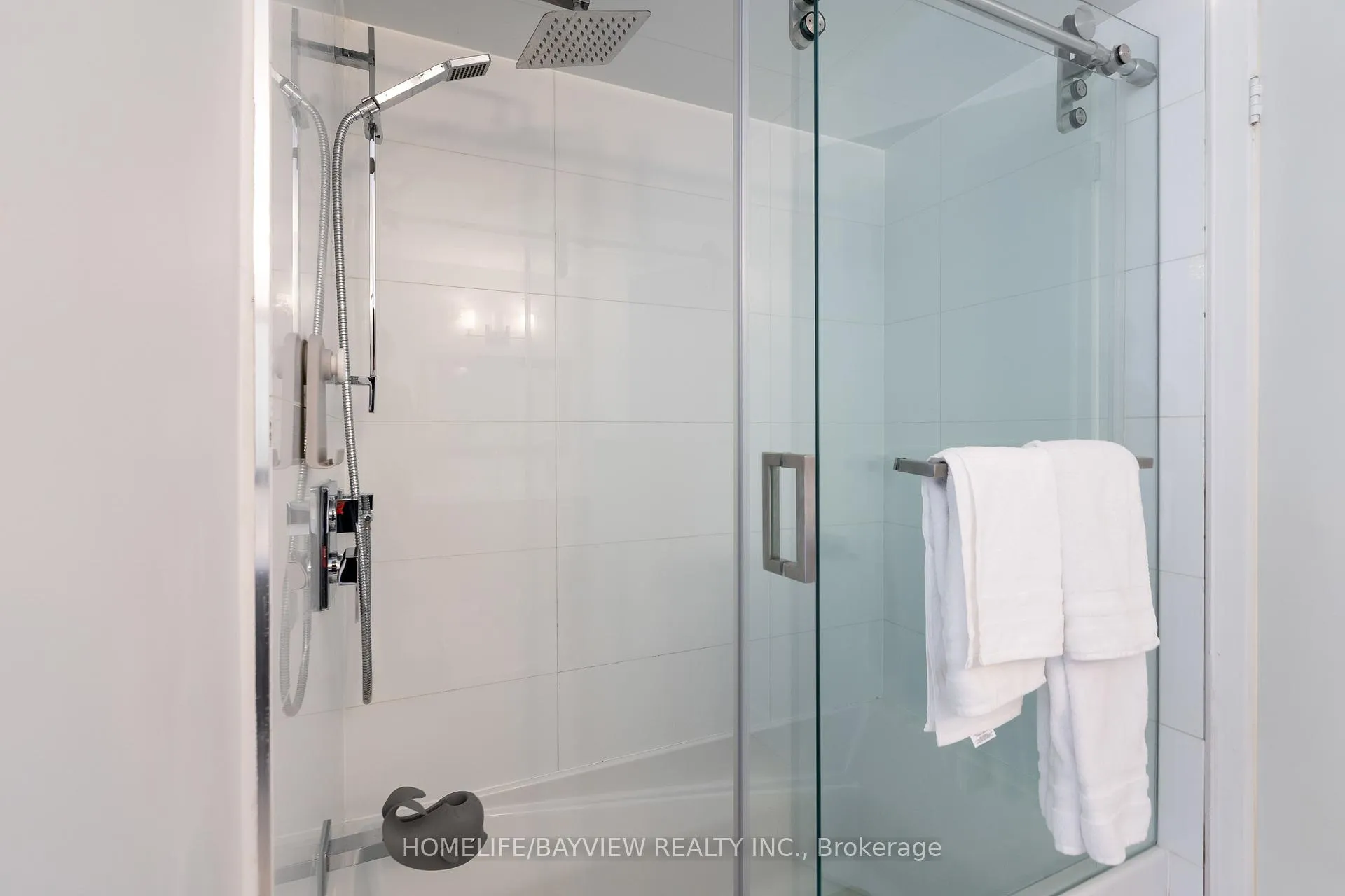 Photo 33 of 23 Holm Crescent, Markham, Aileen-Willowbrook — HOMEH