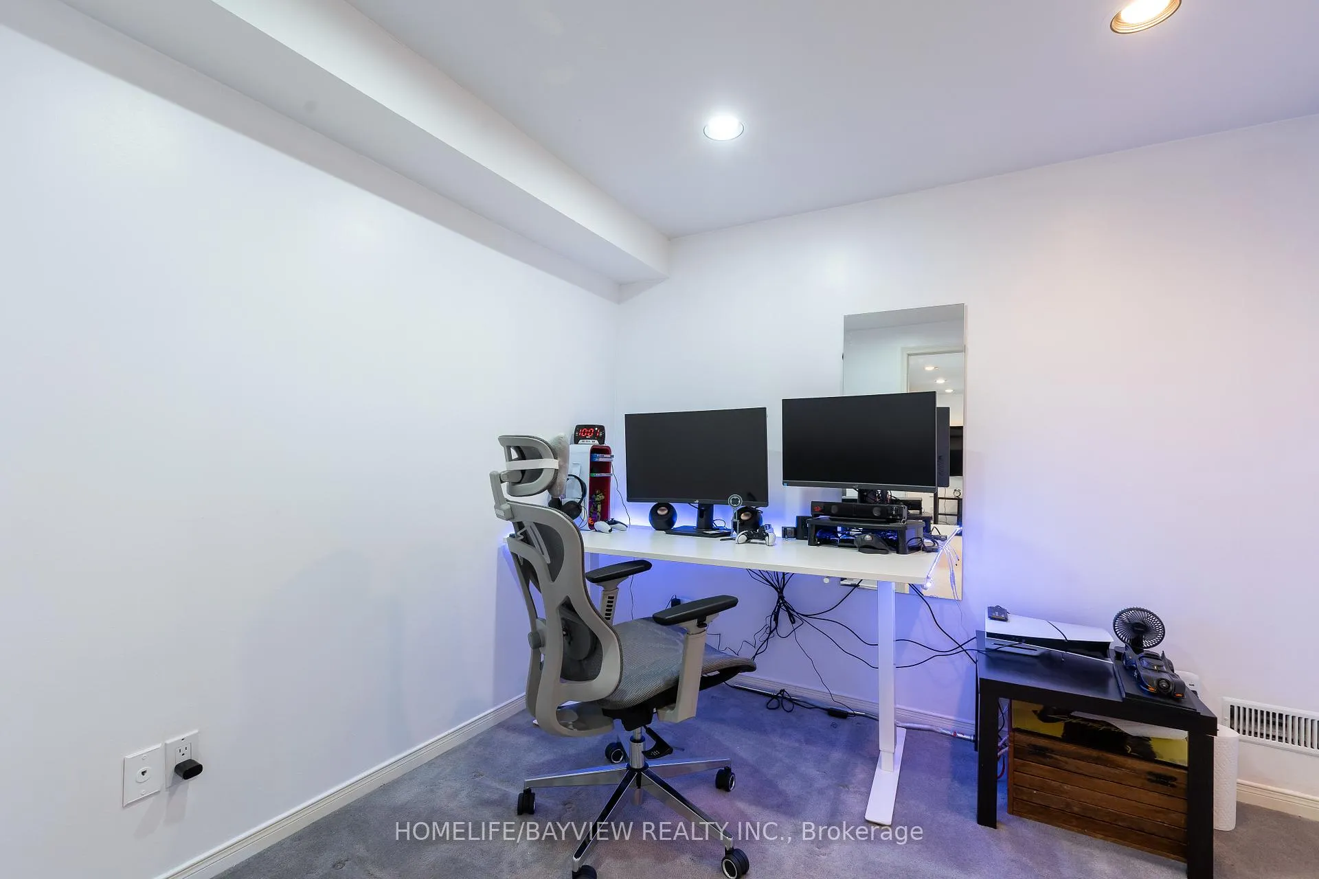 Photo 42 of 23 Holm Crescent, Markham, Aileen-Willowbrook — HOMEH