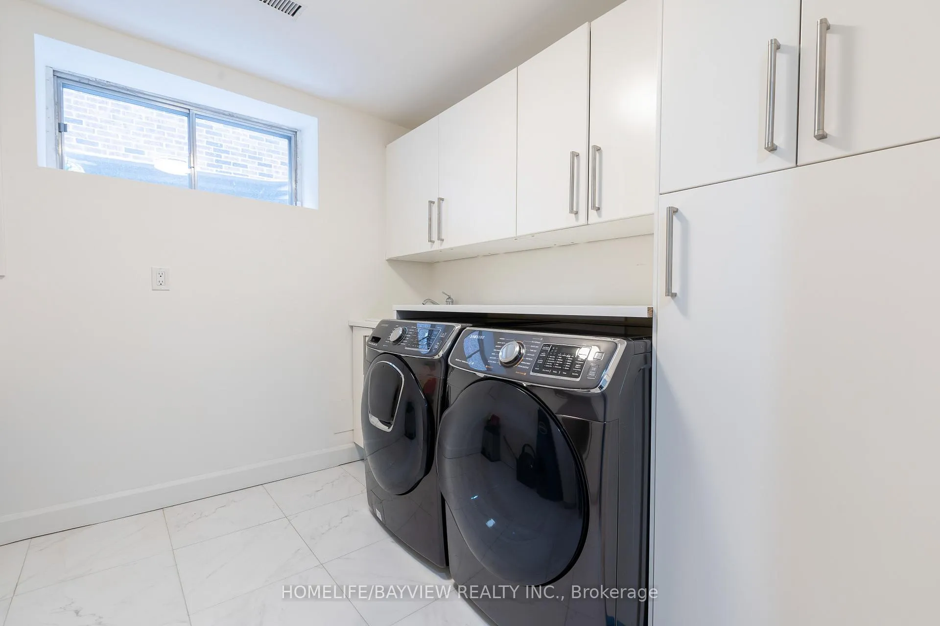 Photo 43 of 23 Holm Crescent, Markham, Aileen-Willowbrook — HOMEH