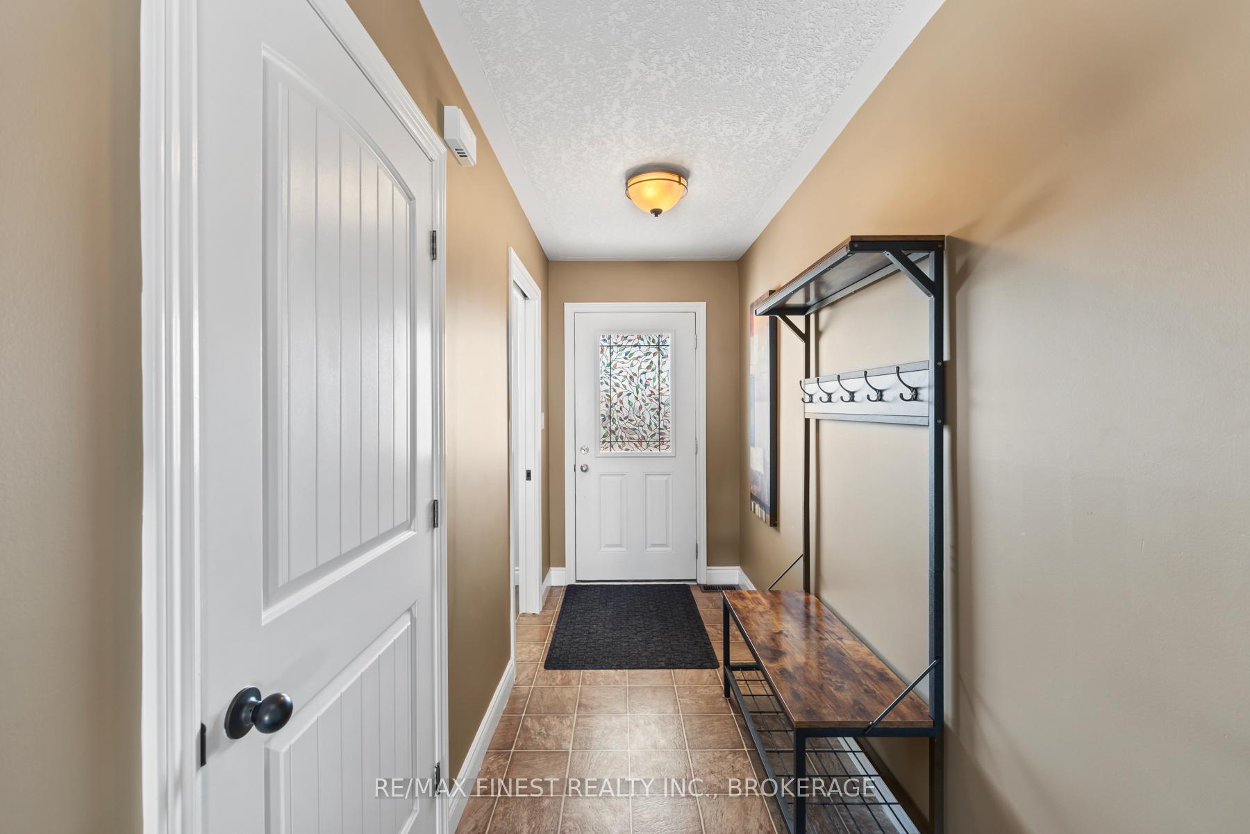 Photo 2 of 24 Amherst Drive, Loyalist, Amherstview — HOMEH