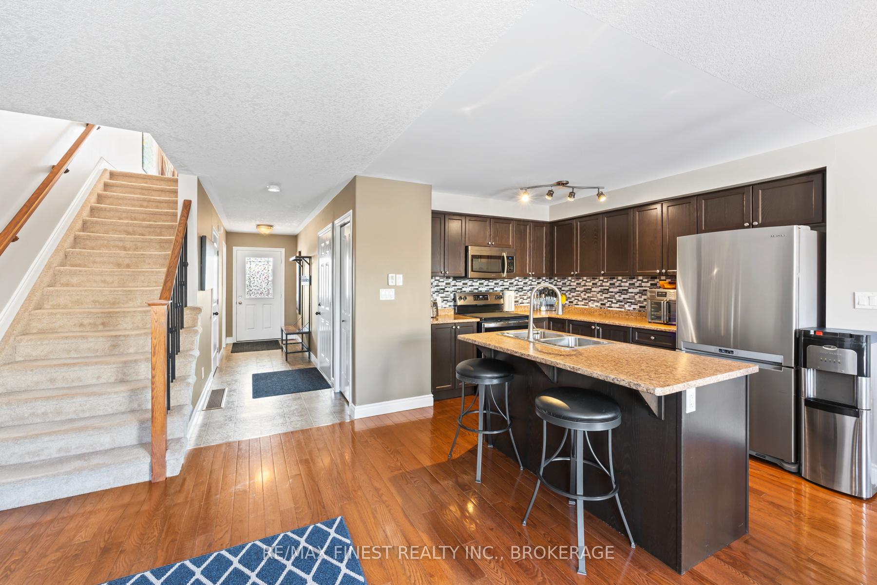 Photo 3 of 24 Amherst Drive, Loyalist, Amherstview — HOMEH
