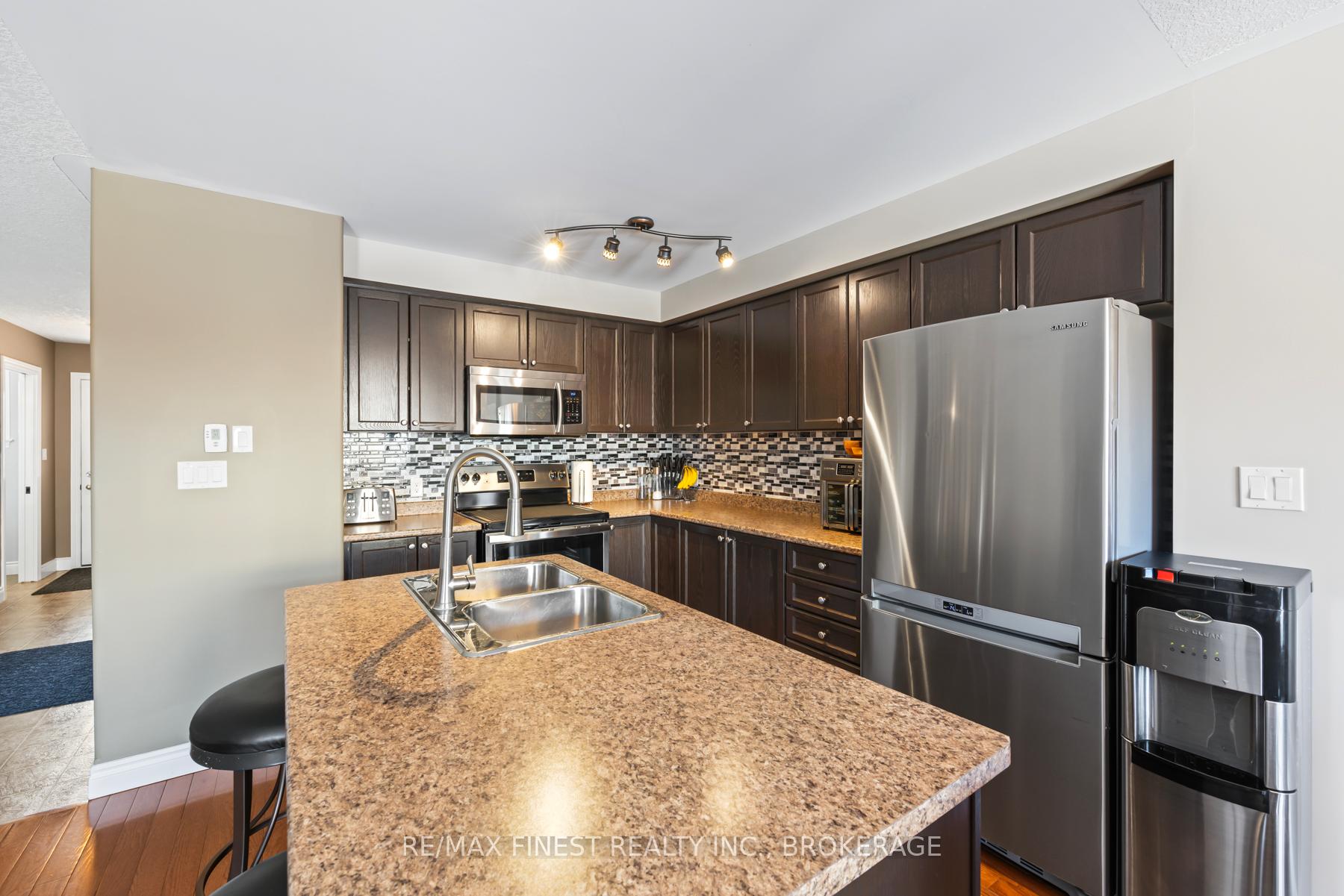 Photo 4 of 24 Amherst Drive, Loyalist, Amherstview — HOMEH