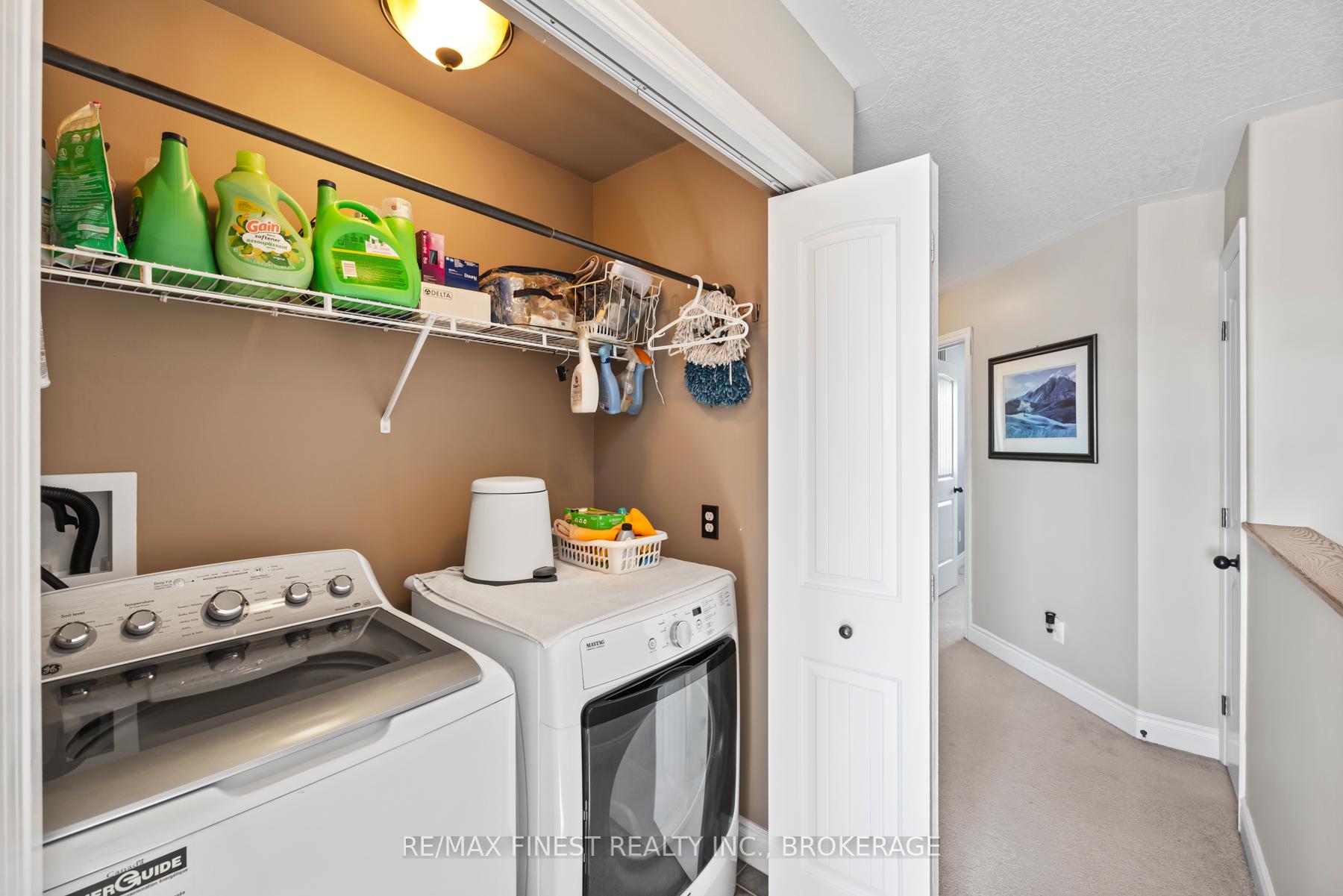 Photo 10 of 24 Amherst Drive, Loyalist, Amherstview — HOMEH