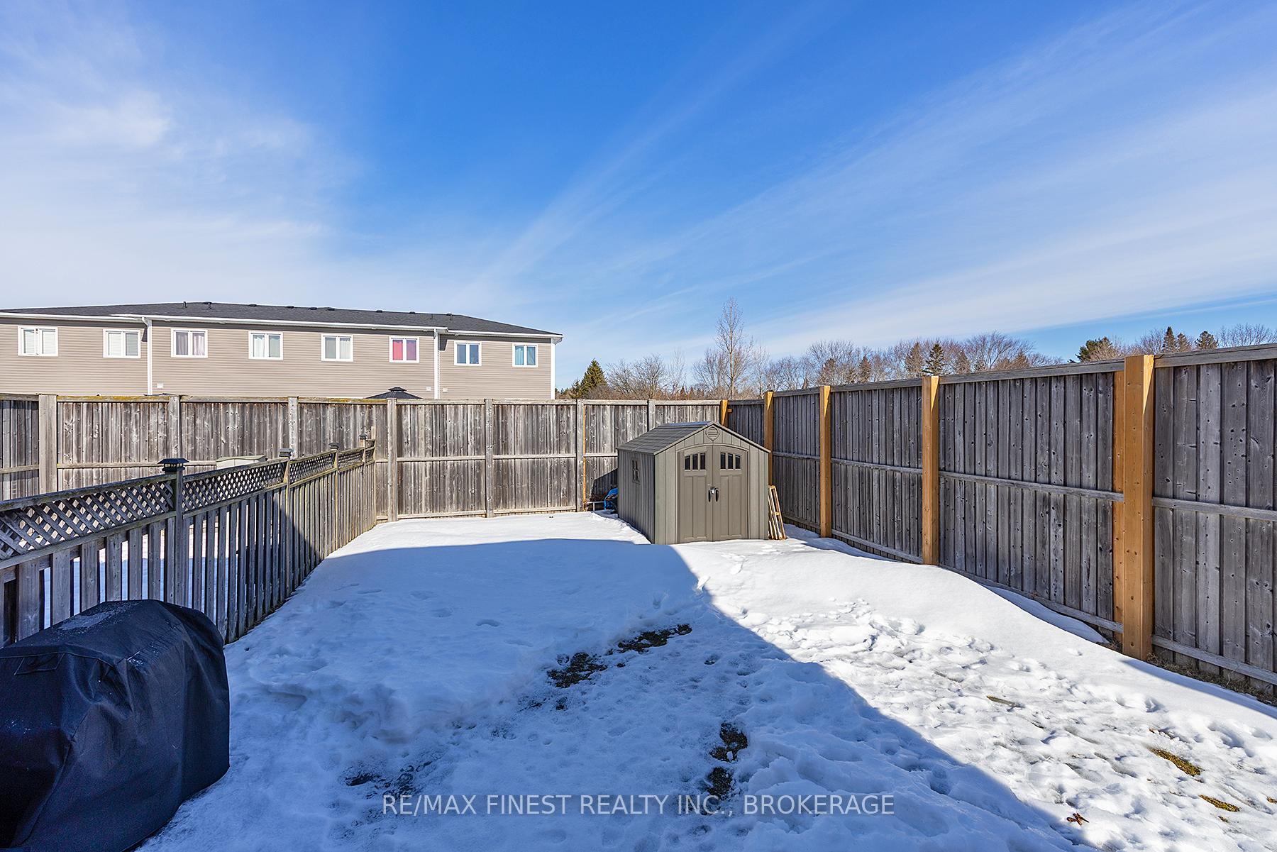 Photo 17 of 24 Amherst Drive, Loyalist, Amherstview — HOMEH