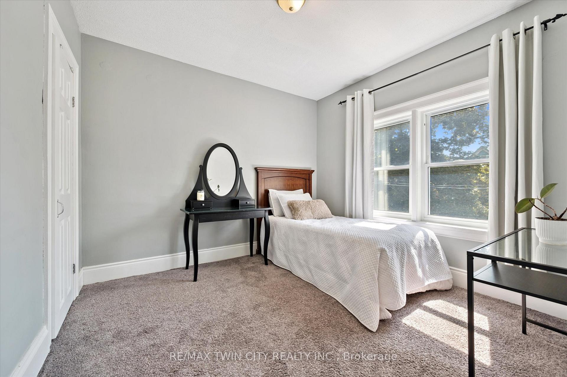 Photo 19 of 66 Cherry Street, Kitchener — HOMEH