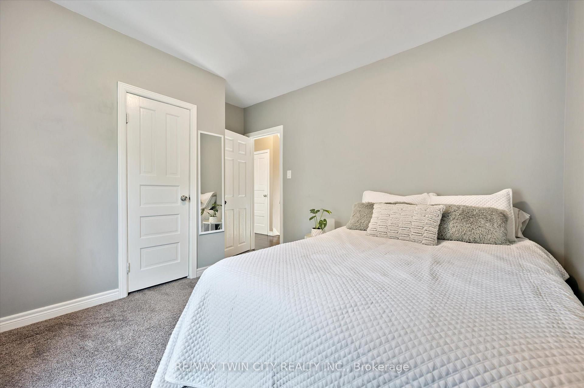 Photo 22 of 66 Cherry Street, Kitchener — HOMEH