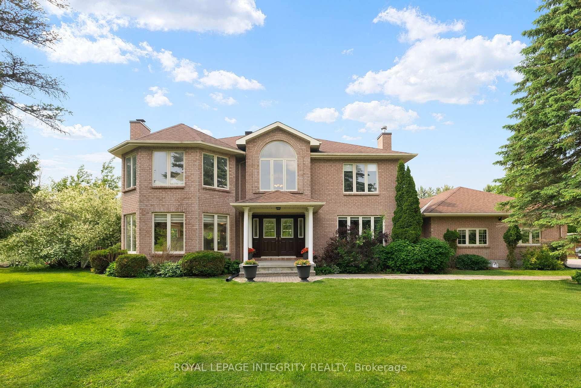 Photo 1 of 22 Marchbrook Circle, Ottawa, Kanata - Rural Kanata (Central) — HOMEH