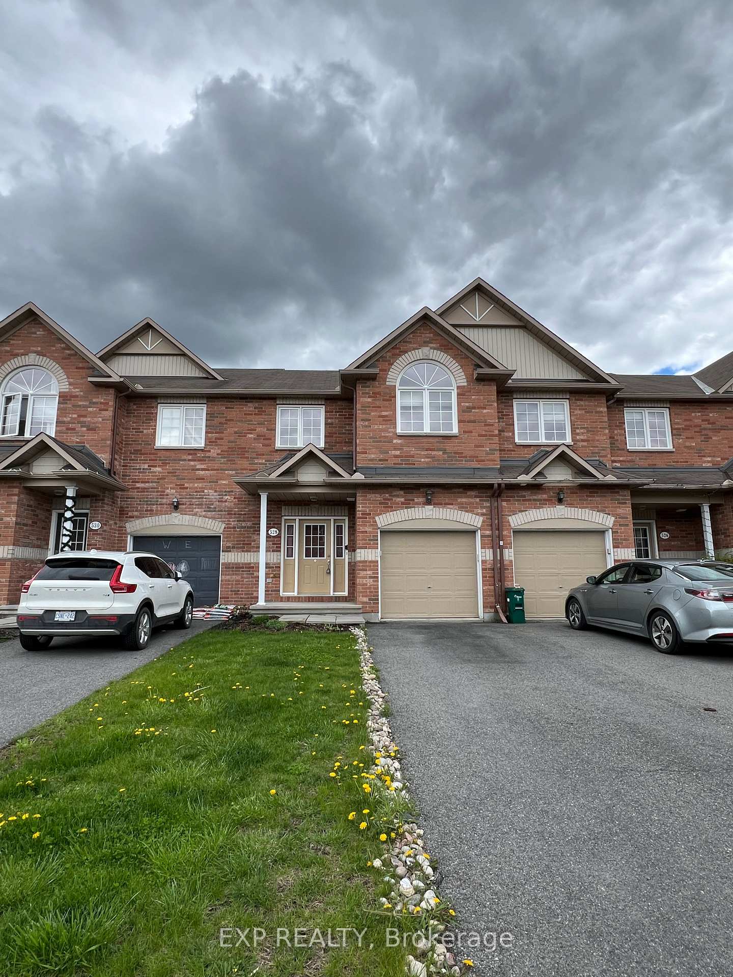 Photo 1 of 528 Fordell Avenue, Ottawa, Kanata - Morgan's Grant/South March — HOMEH