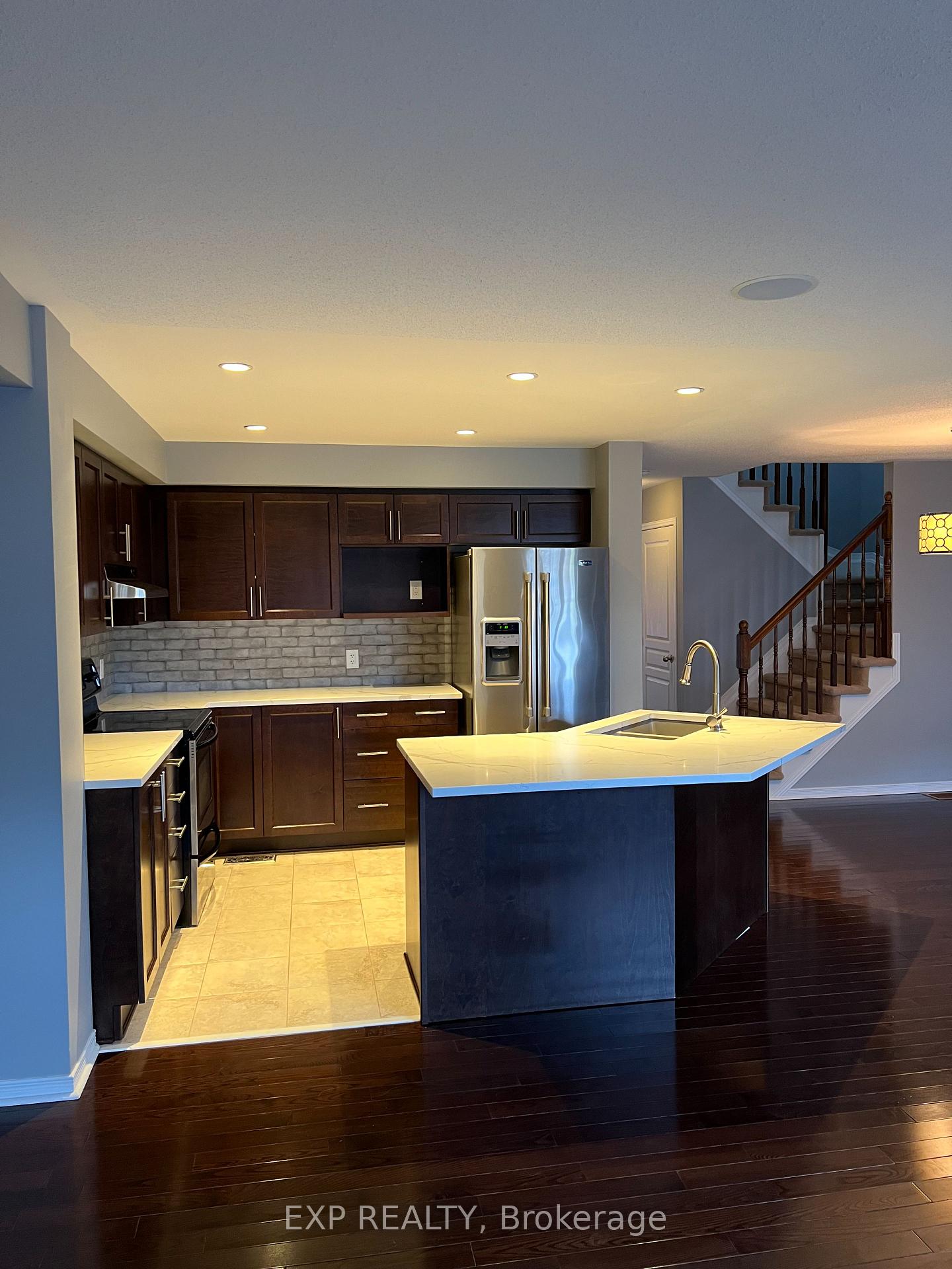 Photo 6 of 528 Fordell Avenue, Ottawa, Kanata - Morgan's Grant/South March — HOMEH
