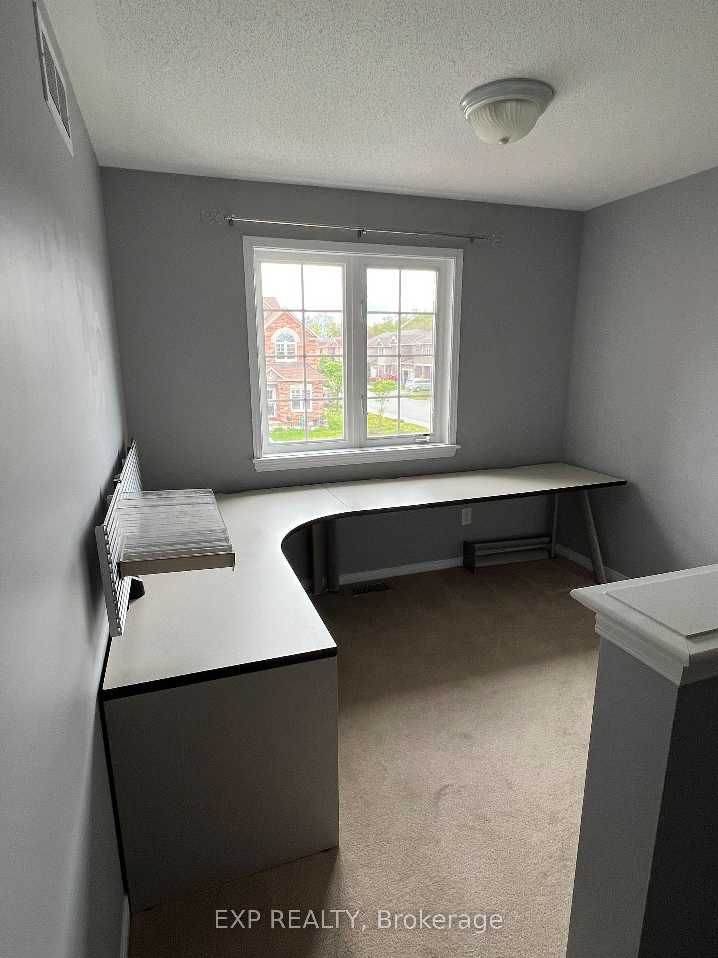 Photo 12 of 528 Fordell Avenue, Ottawa, Kanata - Morgan's Grant/South March — HOMEH