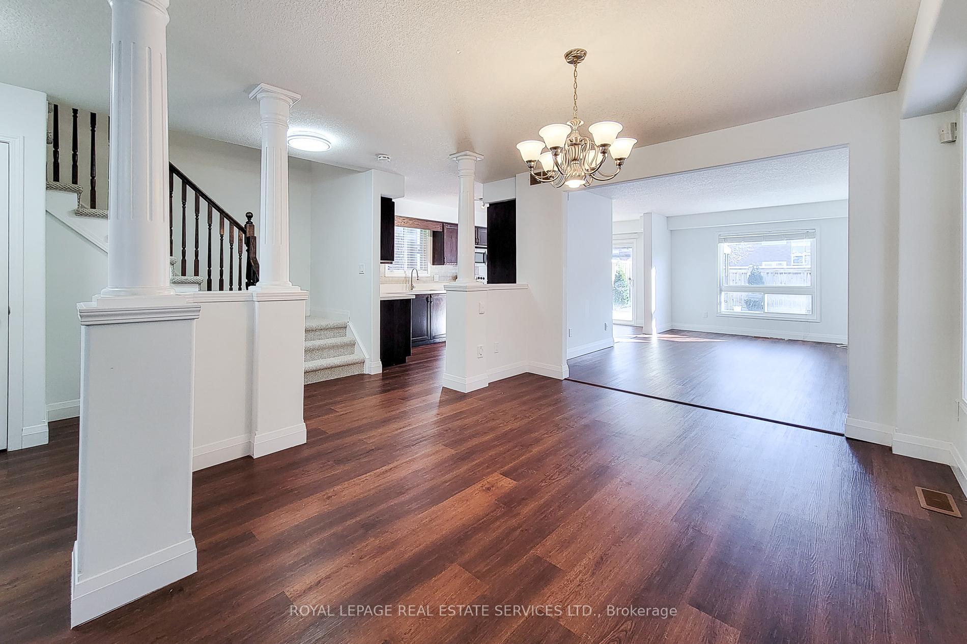 Photo 6 of 381 Parkvale Drive, Kitchener, Huron Park — HOMEH