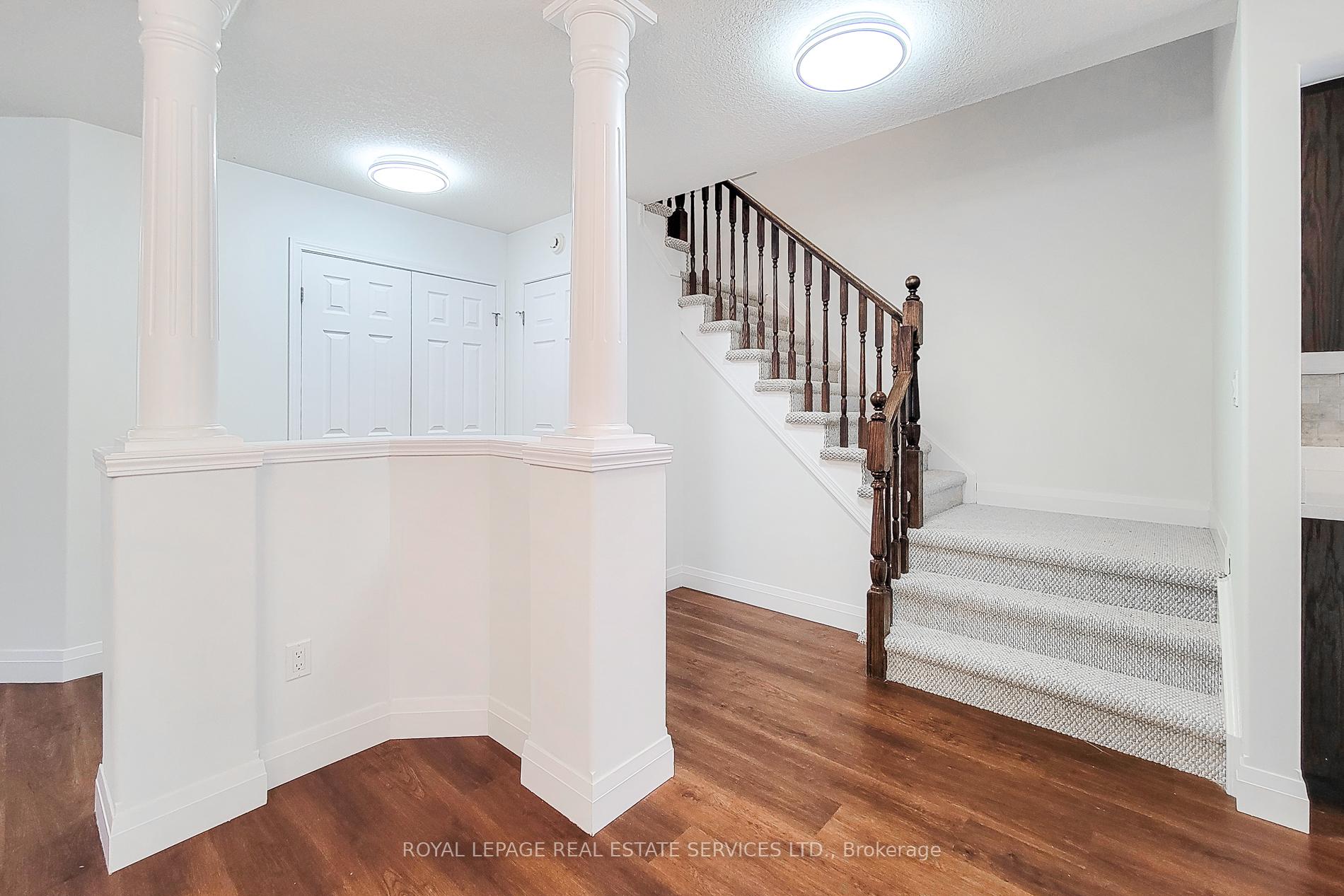 Photo 15 of 381 Parkvale Drive, Kitchener, Huron Park — HOMEH
