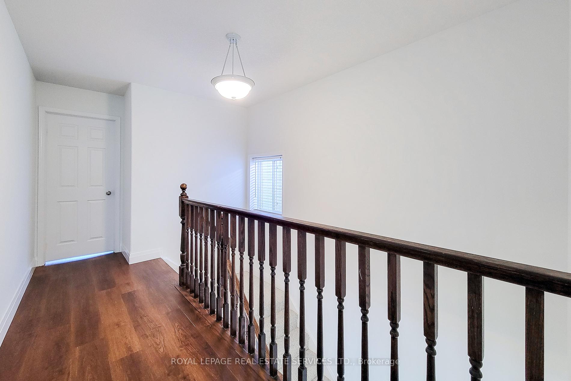 Photo 17 of 381 Parkvale Drive, Kitchener, Huron Park — HOMEH