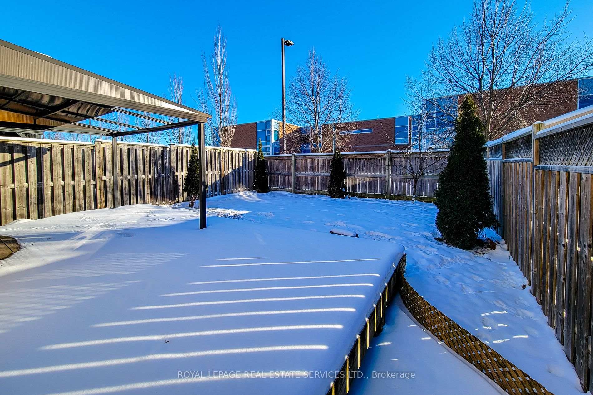 Photo 30 of 381 Parkvale Drive, Kitchener, Huron Park — HOMEH