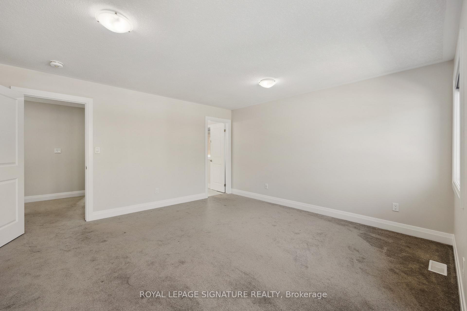 Photo 26 of 135 Ian Ormston Drive, Kitchener — HOMEH