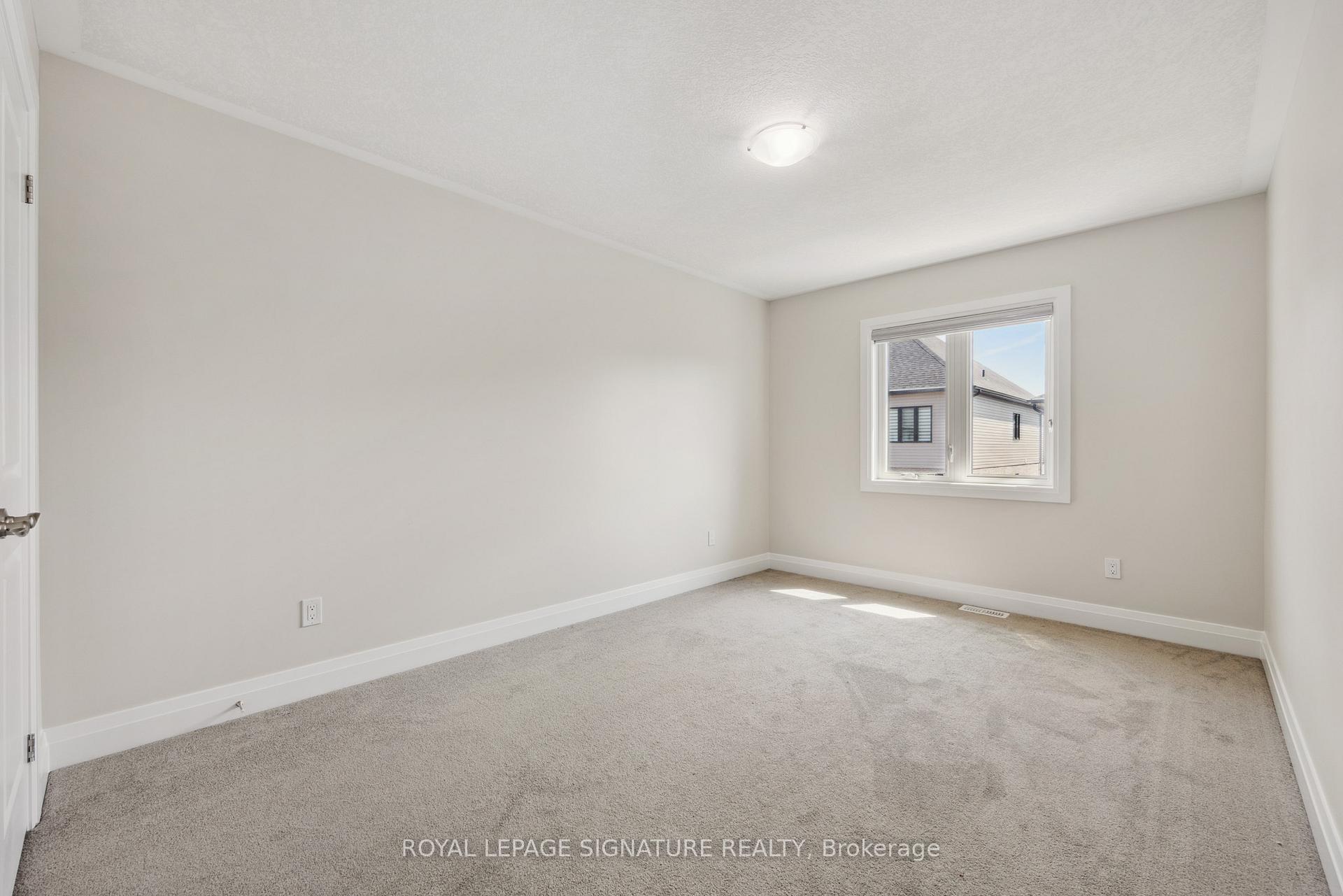 Photo 34 of 135 Ian Ormston Drive, Kitchener — HOMEH