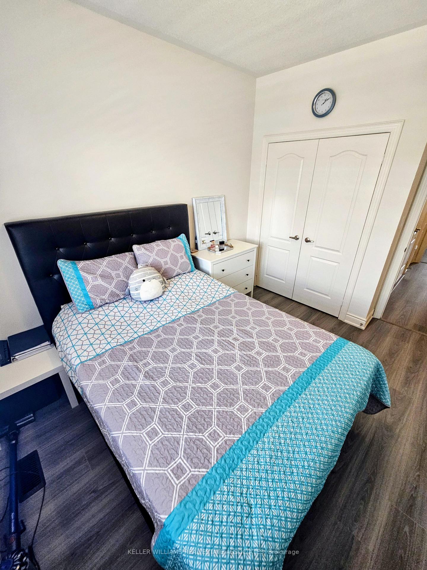 Photo 8 of 230 Skinner Road, Hamilton, Waterdown — HOMEH
