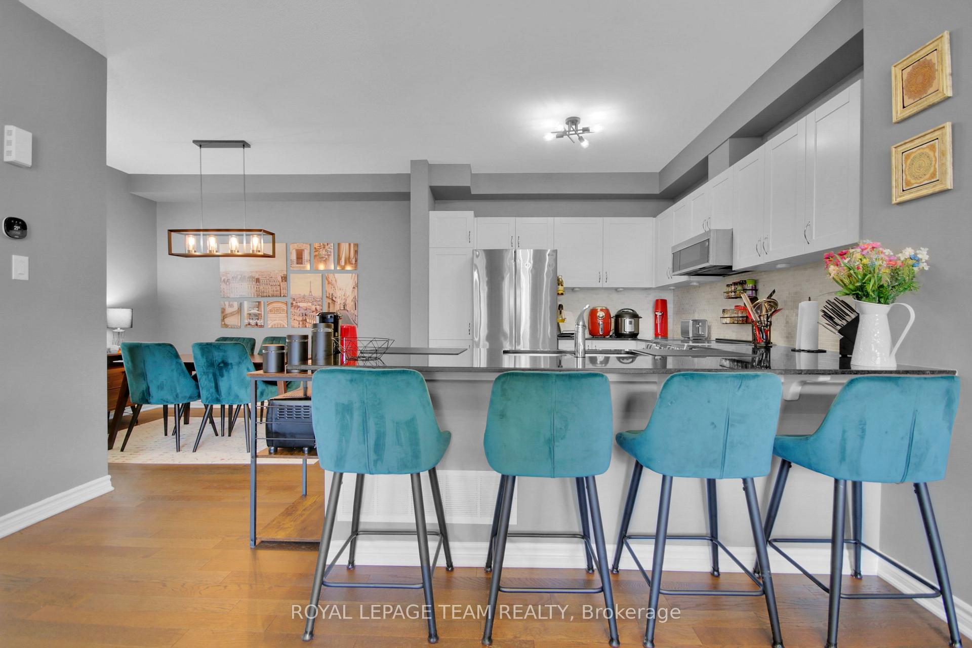 Photo 10 of 28 Caspian Row, Ottawa, Kanata - Emerald Meadows/Trailwest — HOMEH