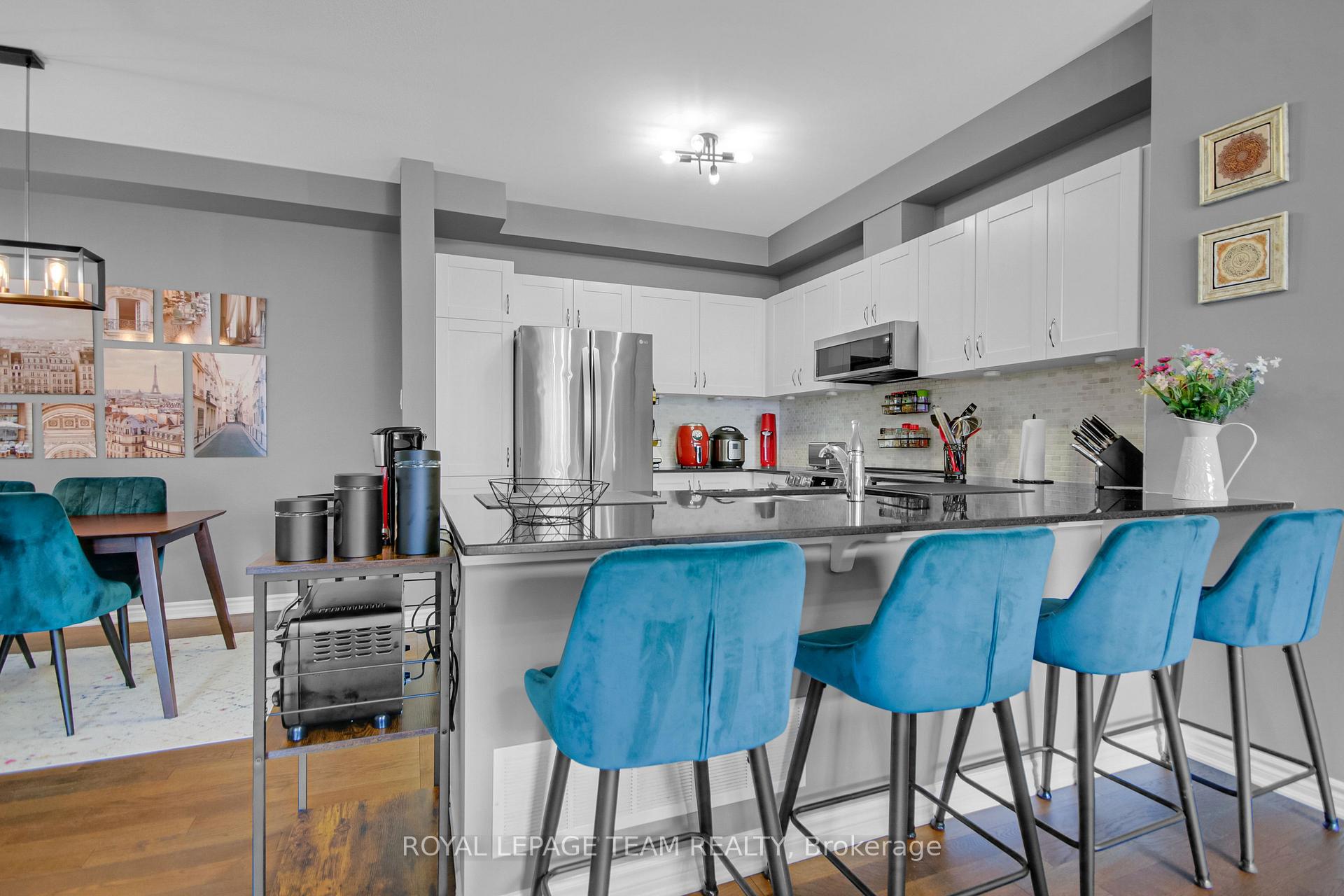 Photo 11 of 28 Caspian Row, Ottawa, Kanata - Emerald Meadows/Trailwest — HOMEH