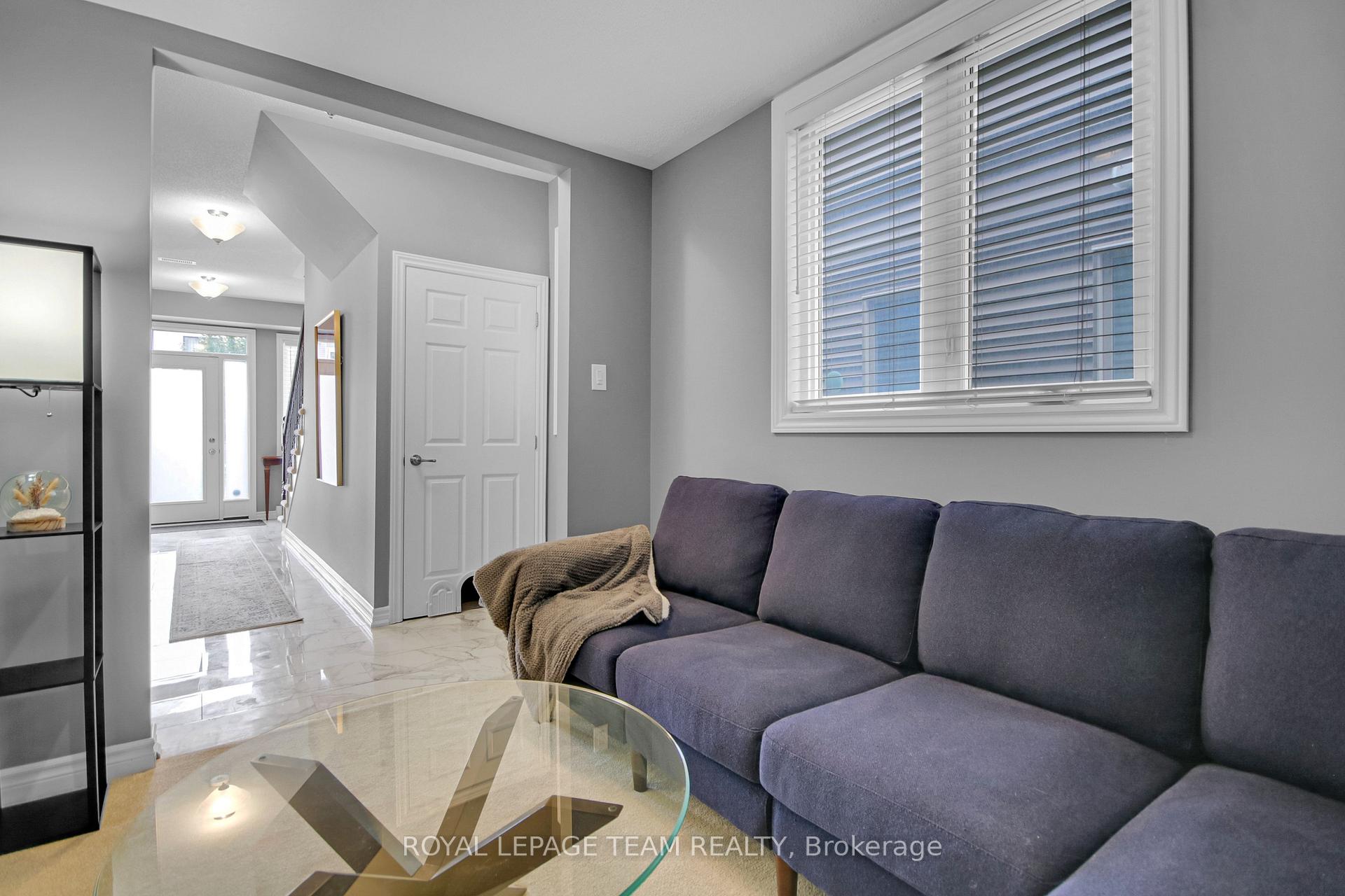 Photo 38 of 28 Caspian Row, Ottawa, Kanata - Emerald Meadows/Trailwest — HOMEH