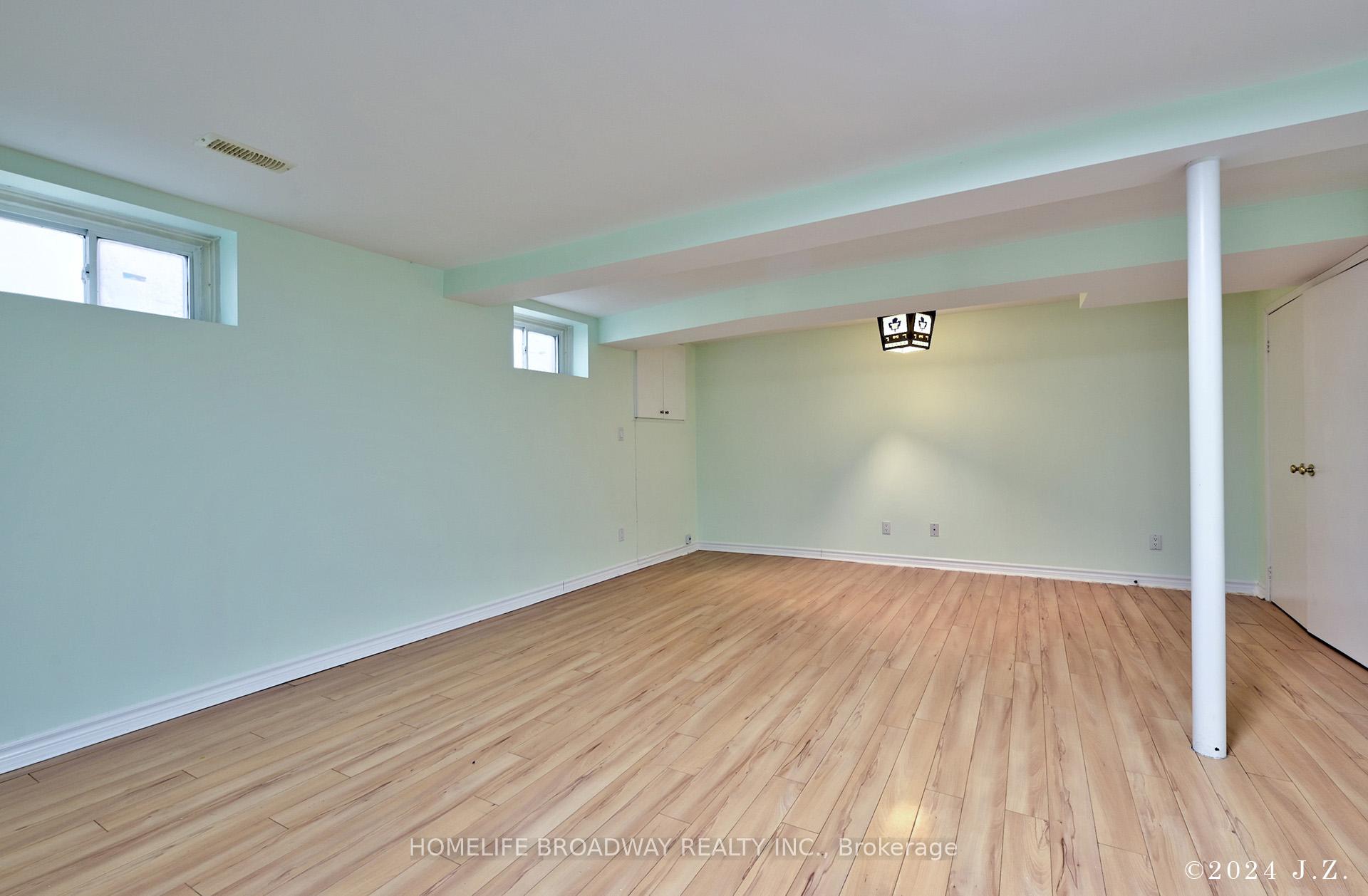 Photo 22 of 42 Sciberras Road, Markham, Unionville — HOMEH